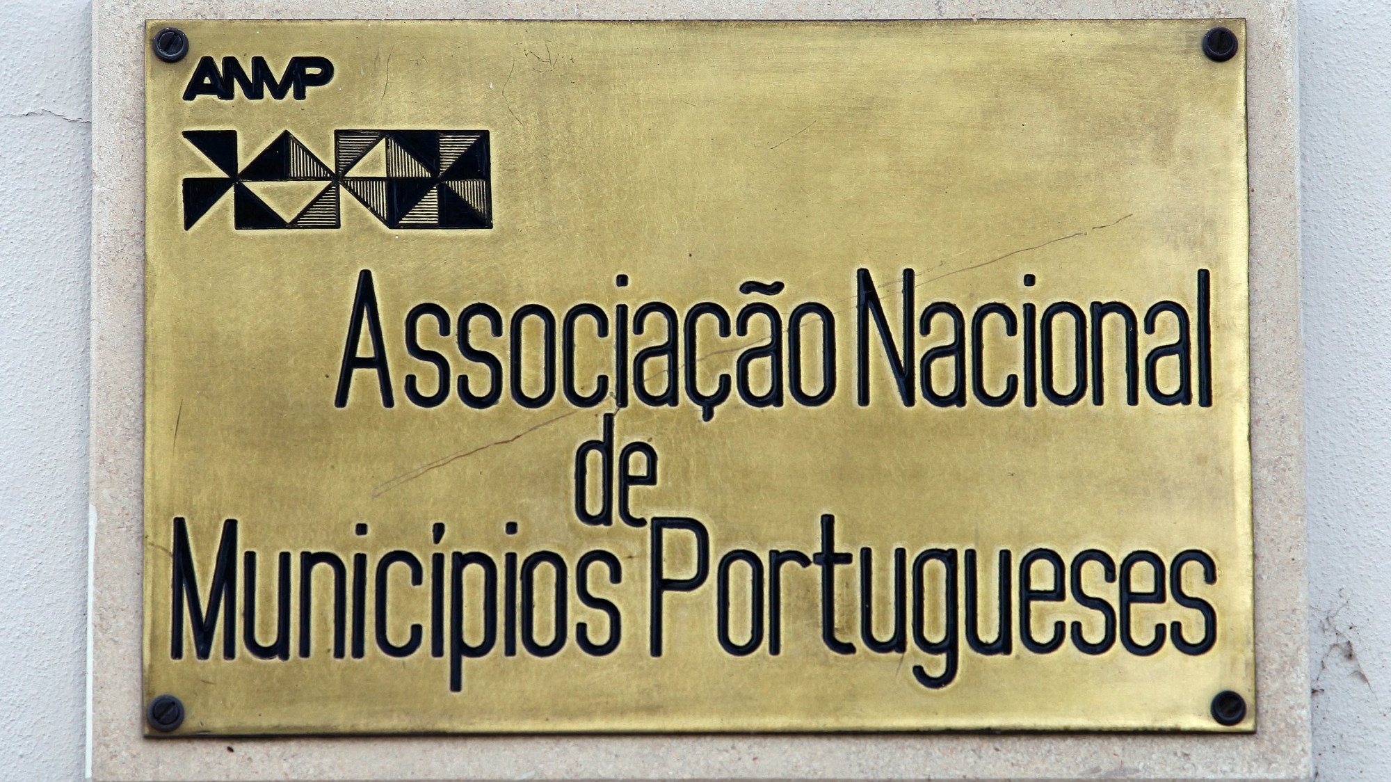 Coimbra: Associação Nacional de Municípios Portugueses