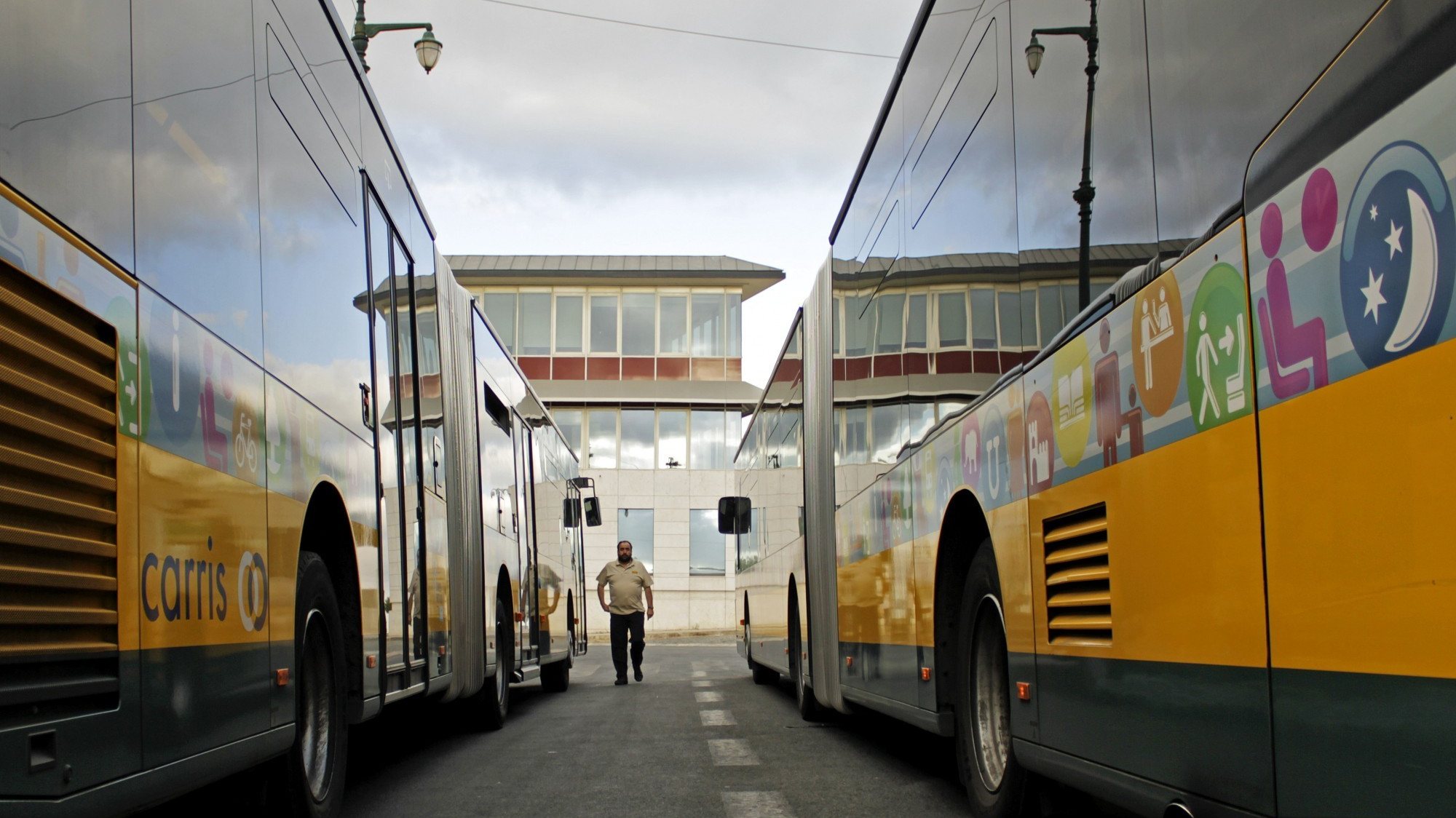 A operação pretende uniformizar os transportes rodoviários de passageiros em toda a AML