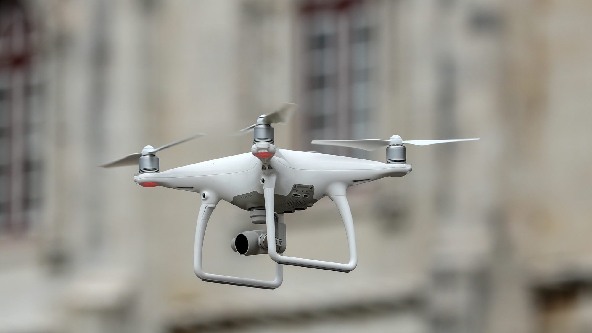 A GNR foi autorizada a utilizar 13 câmaras portáteis de videovigilância instaladas em drones