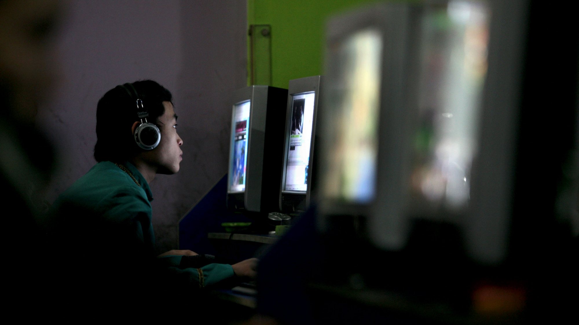 Jogo online: Há crianças com 13 anos a jogar a dinheiro