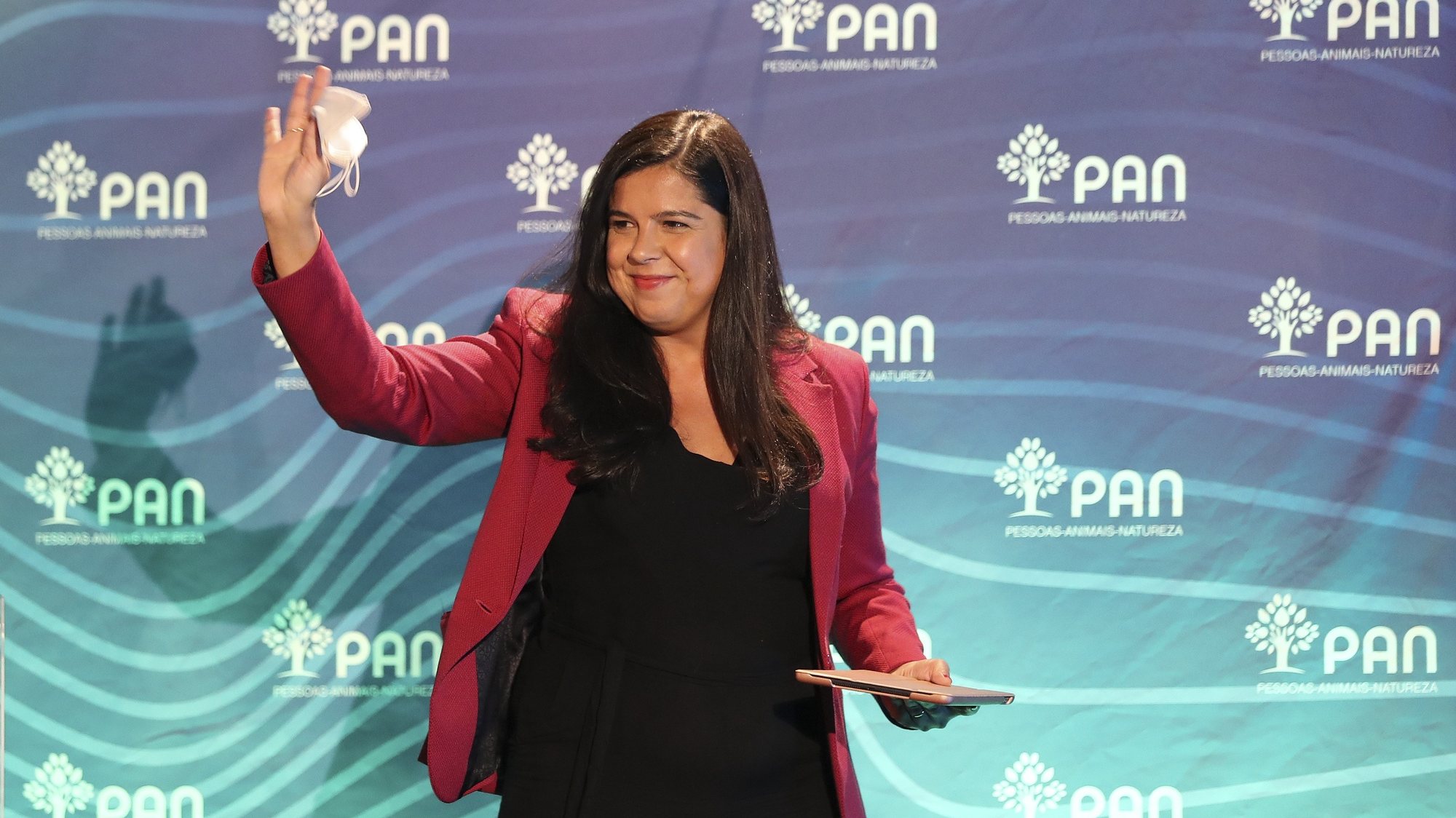 Líder do PAN, Ines de Sousa Real, reage aos resultados das eleições autárquicas de 2021, Lisboa, Portugal, 26 de setembro de 2021. JOAO RELVAS/LUSA