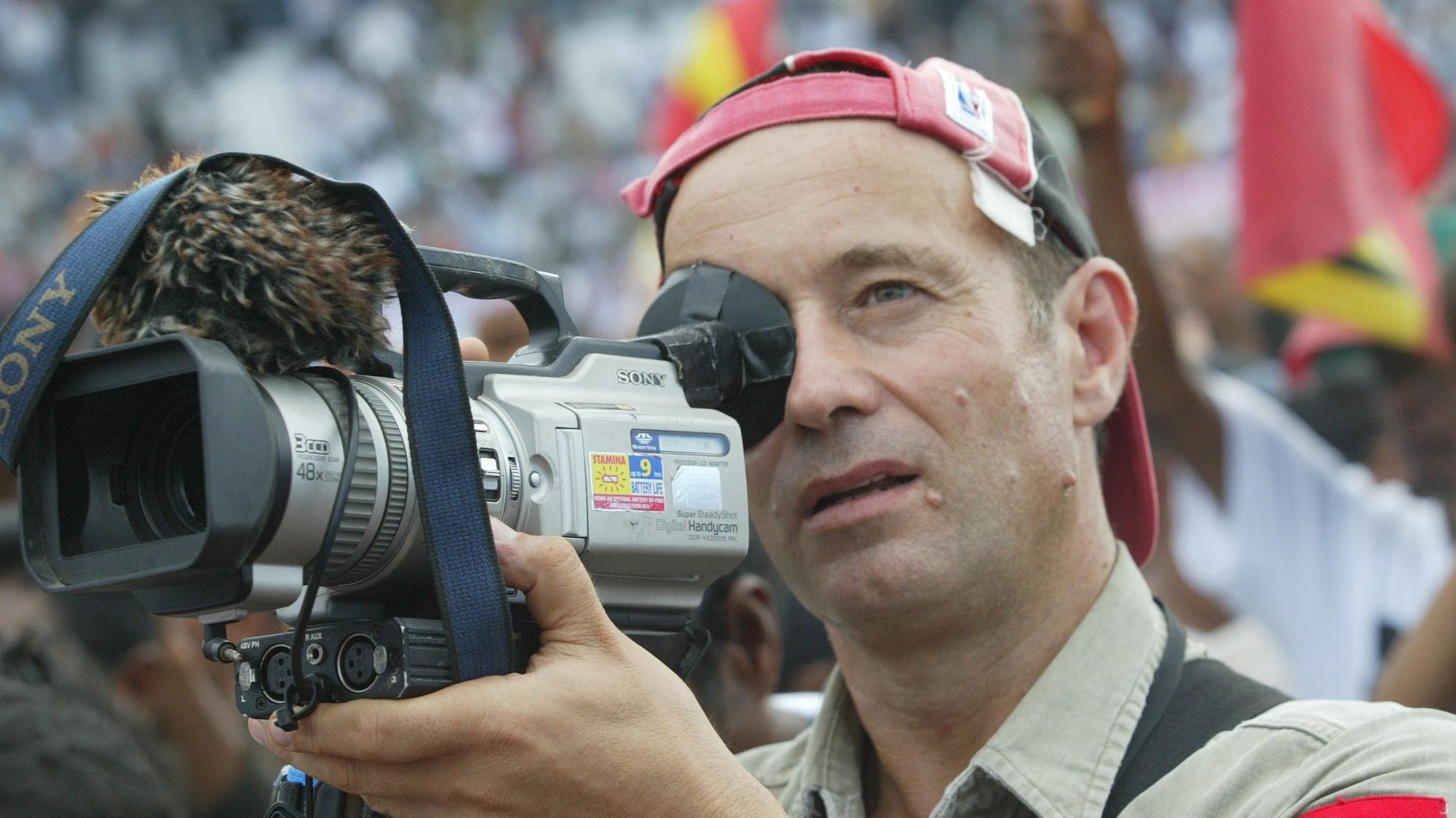 O jornalista australiano, Max Stahl, conhecido por filmar e denunciar o massacre de S. Cruz, em 12 de Novembro de 1991, 27 de Junho de 2007, Dili, Timor-Leste. (ACOMPANHA TEXTO)   NUNO VEIGA/LUSA