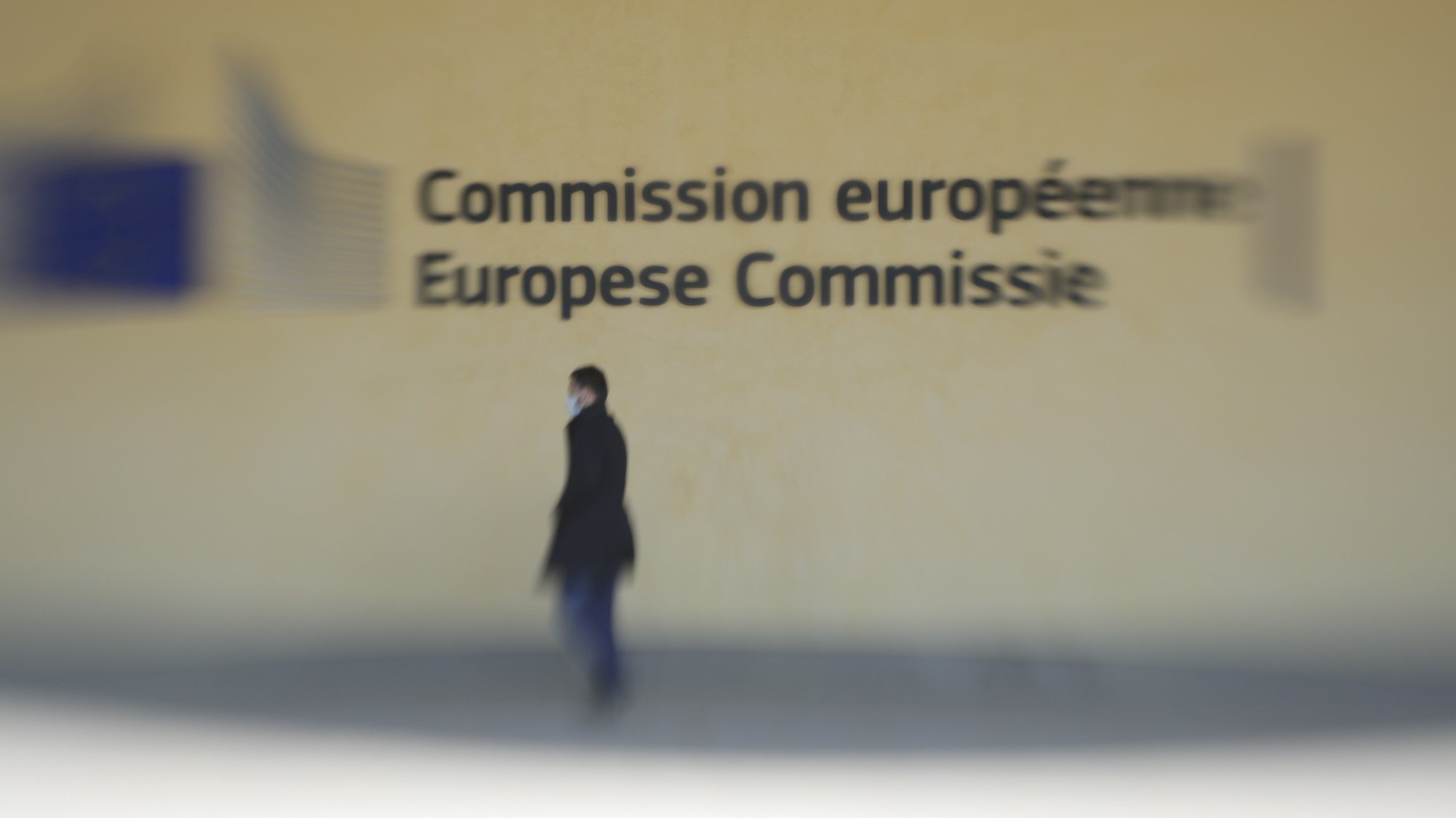 epa09911743 Picture made with Lensbaby of the European Commission headquarters called Berlaymont in Brussels, Belgium, 27 April 2022  EPA/OLIVIER HOSLET / POOL