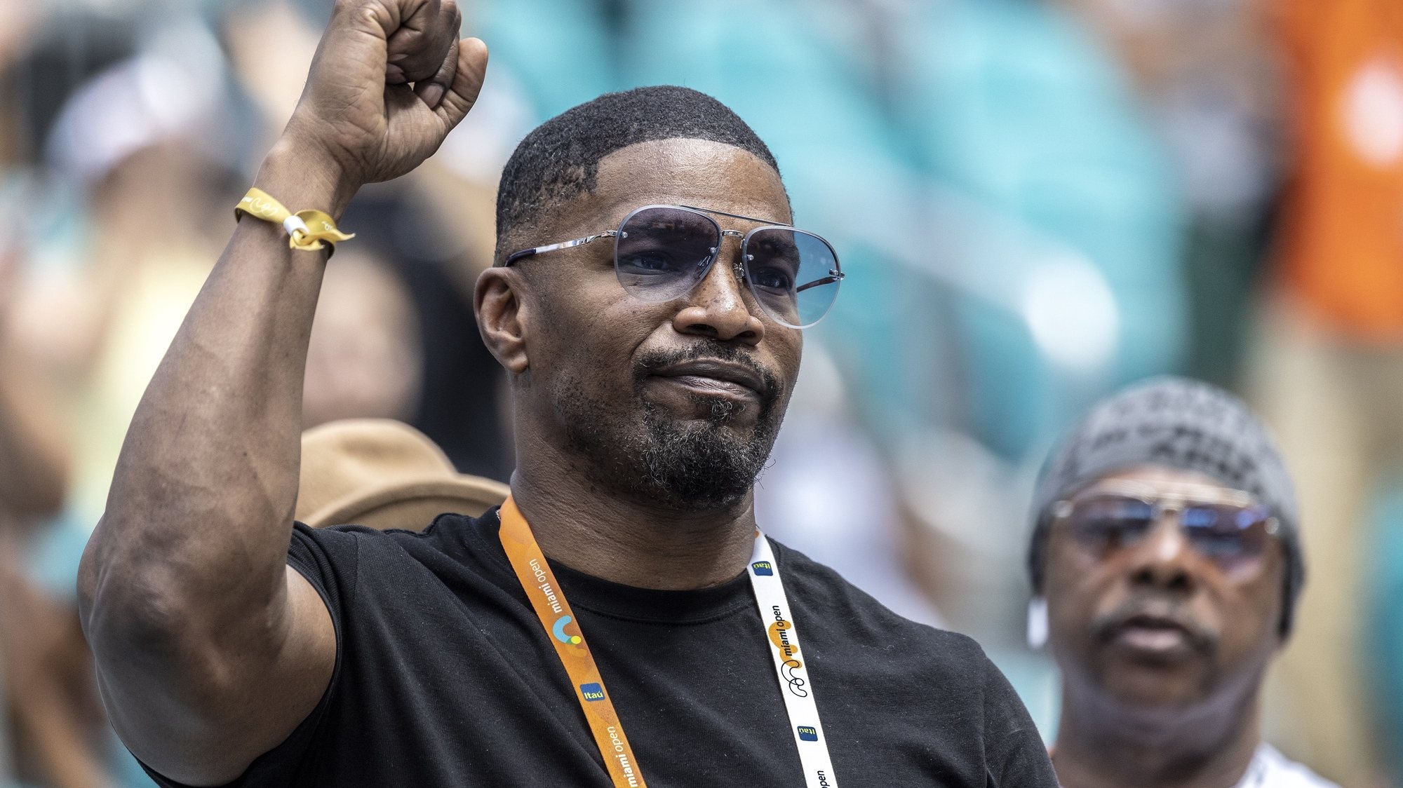 epa10551263 US actor Jamie Foxx gestures during the match between Daniil Medvedev of Russia and Christopher Eubanks from USA during the Men&#039;s Singles Quarterfinals of the 2023 Miami Open tennis tournament at the Hard Rock Stadium in Miami, Florida, USA, 30 March 2023.  EPA/CRISTOBAL HERRERA-ULASHKEVICH