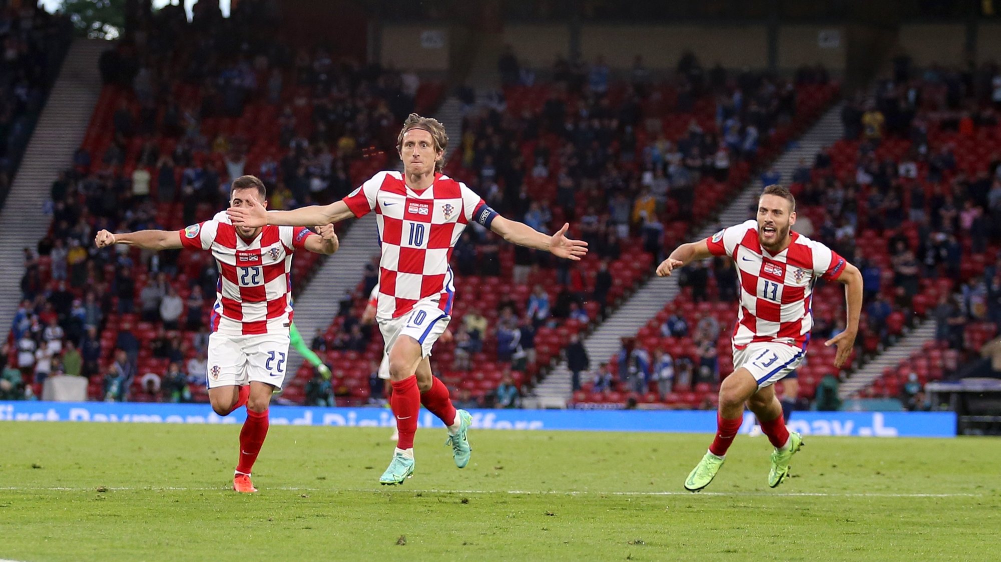Modric conseguiu desbloquear o jogo com um grande golo de trivela e fez ainda a assistência para o 3-1 final