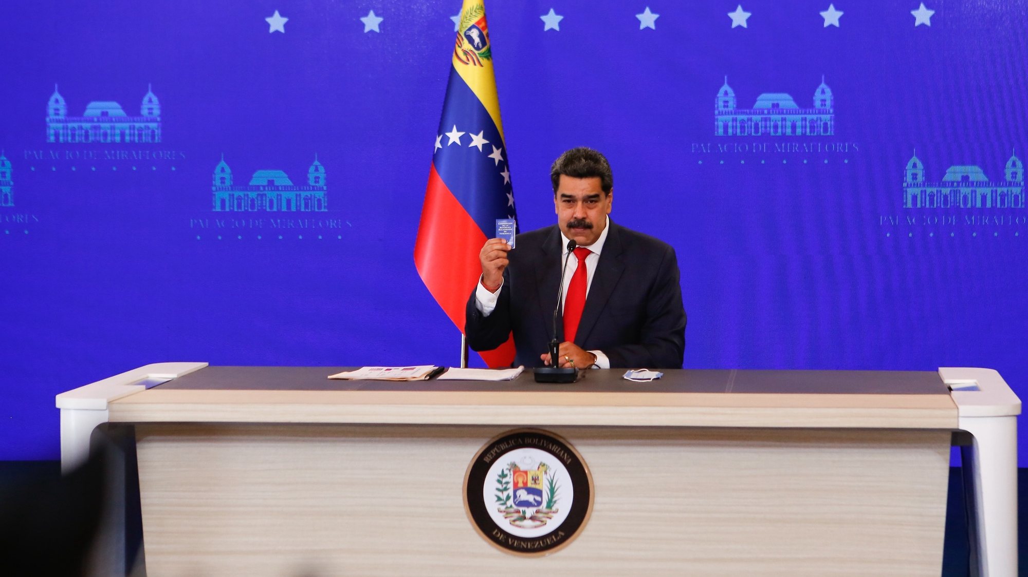 epa08871081 A handout photo made available by Prensa Miraflores shows President of Venezuela, Nicolas Maduro, adressing a press conference in Caracas, Venezuela, 08 December 2020. Maduro expressed his hope to open channels of dialogue with the United States Government when Joe Biden, president-elect, will take office on January 20 to replace Donald Trump, who does not recognize the Venezuelan Executive.  EPA/MIRAFLORES PRESS HANDOUT  HANDOUT EDITORIAL USE ONLY/NO SALES