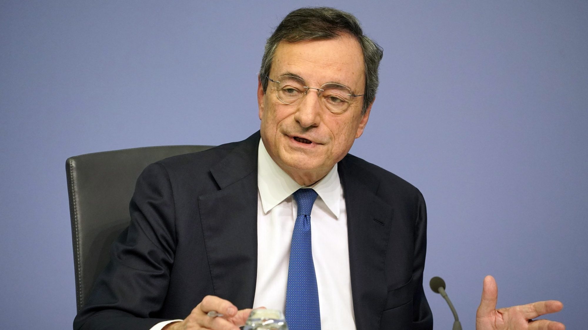 O pedido foi transmitido durante uma conversa telefónica entre Draghi e Ursula von der Leyen