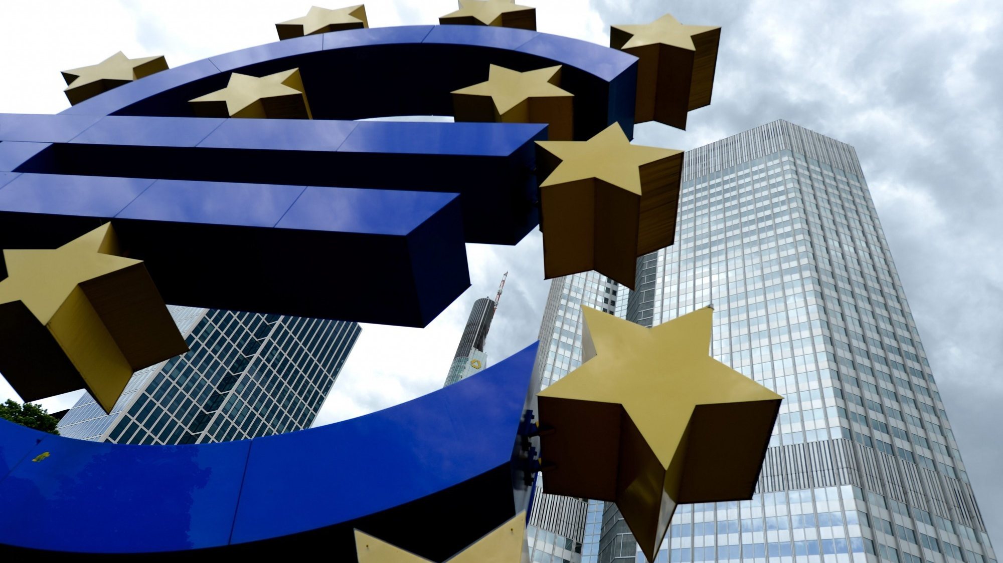 Escultura do Euro no Banco Central Europeu