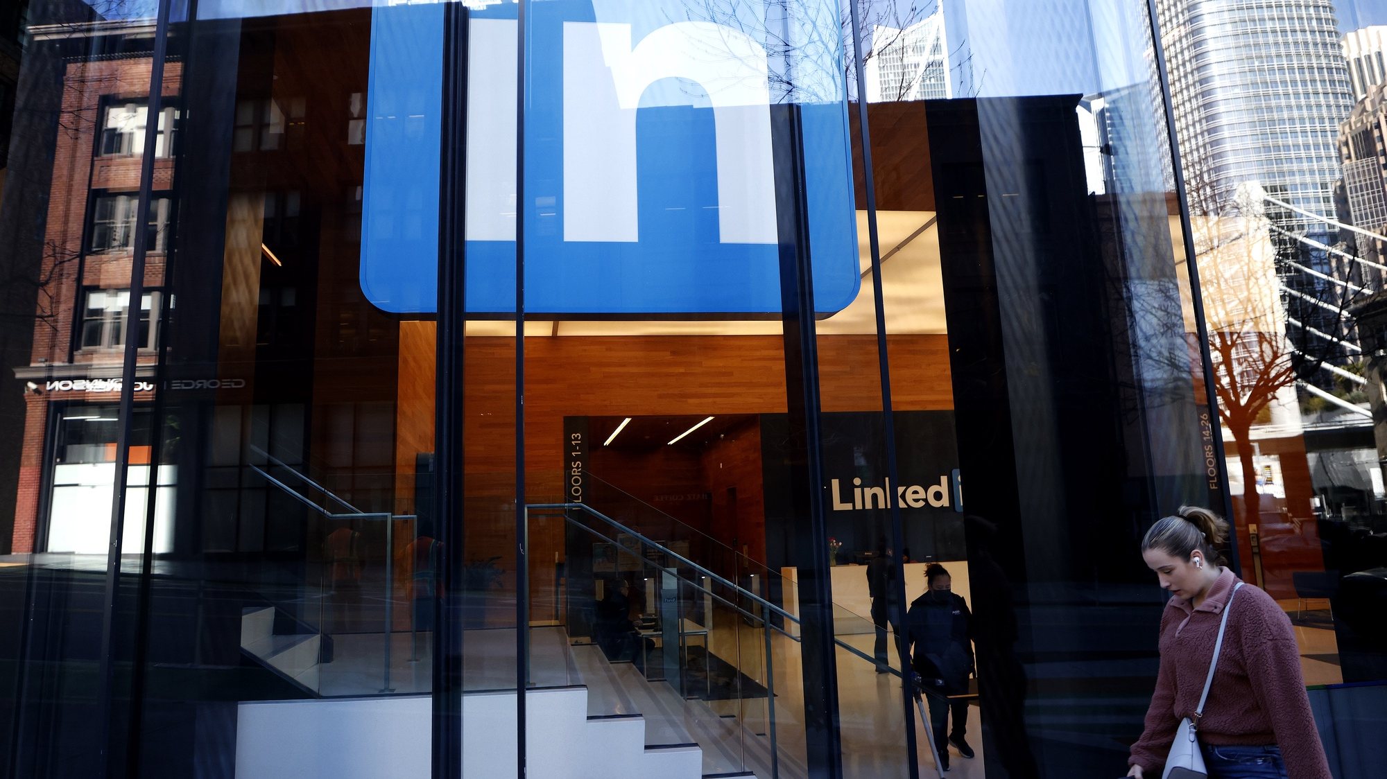 epa10484566 Exterior view of the LinkedIn office in San Francisco, California, USA, 22 February 2023.  The employment-focused social network has revealed plans to layoff workers that will affect positions in Mountain View, Sunnyvale and San Francisco.  EPA/JOHN G. MABANGLO