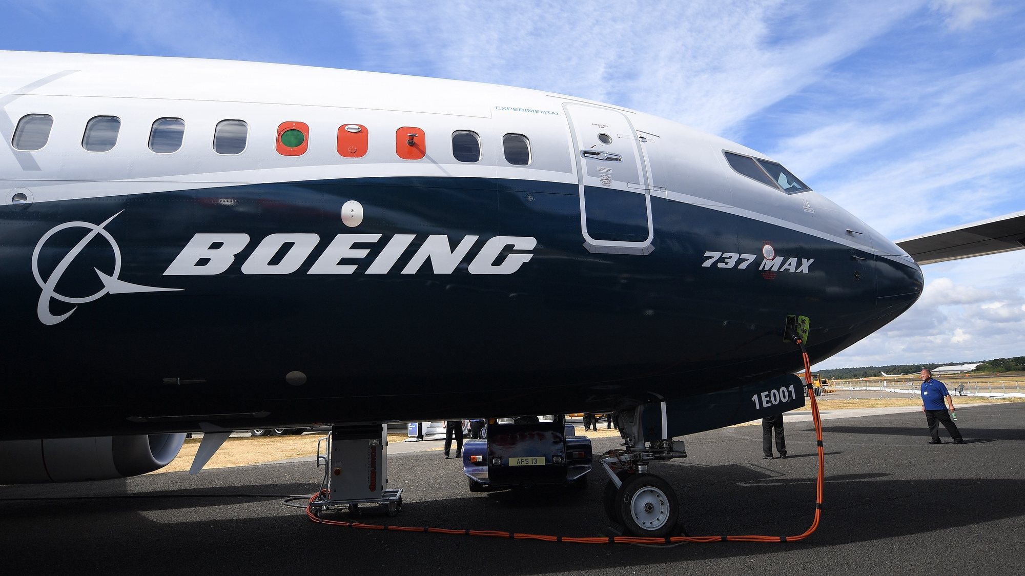 epa08827139 (FILE) - A Boeing 737 Max is on display at the Farnborough International Airshow (FIA2018), in Farnborough, Britain, 17 July 2018 (reissued 18 November 2020). The U.S. Federal Aviation Administration (FAA) on 18 November 2020 rescinded the order that halted commercial operations of Boeing 737-8 and 737-9 passenger planes. FAA said the changes in design it had demanded &#039;eliminated what caused these particular accidents&#039;, referring to two crashes involving Boeing 737 Max planes in Ethiopia and Indonesia.  EPA/ANDY RAIN *** Local Caption *** 55570479