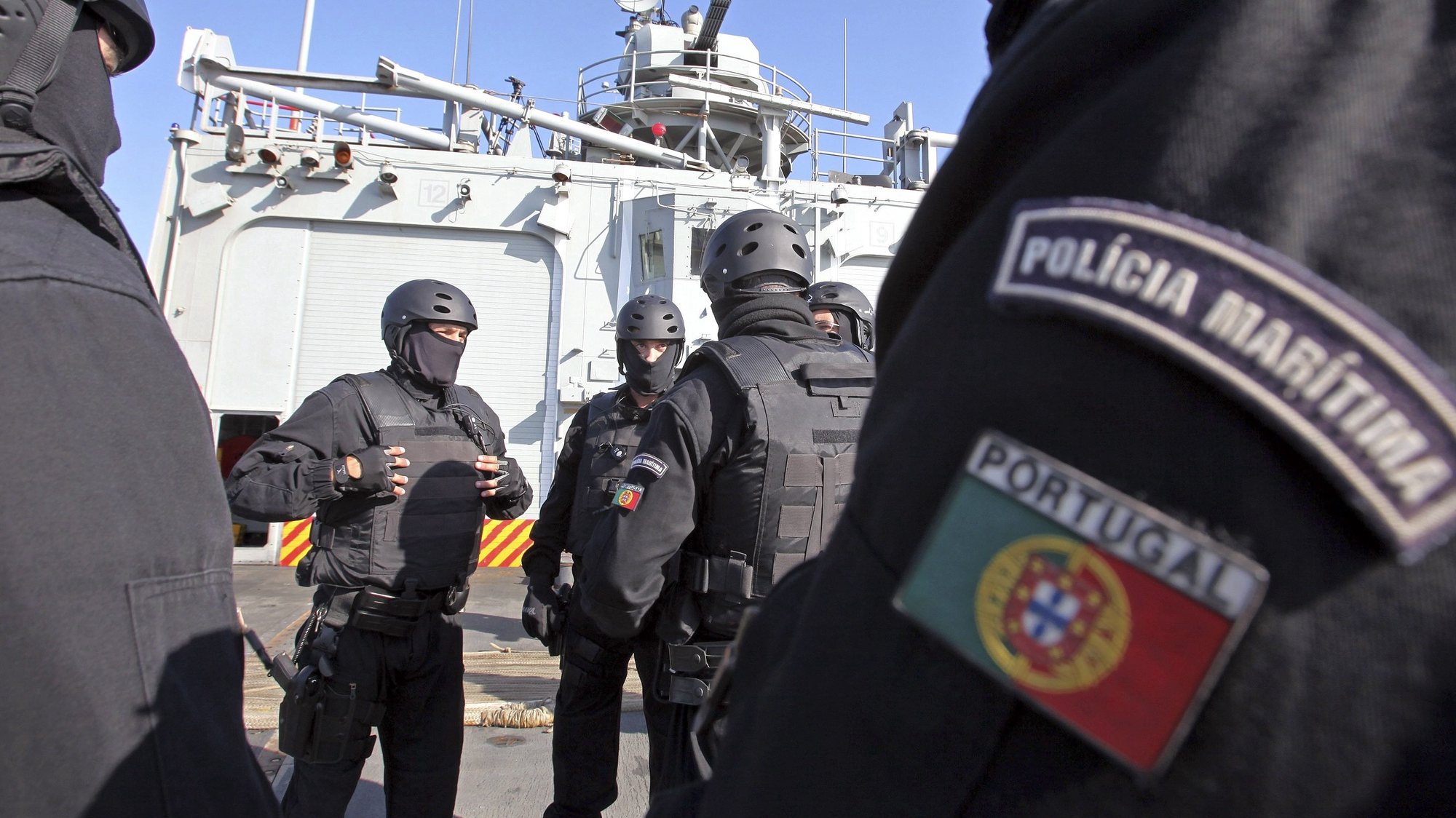 Polícia Marítima portuguesa interceta 34 migrantes nas ilhas gregas Kos e Lesbos