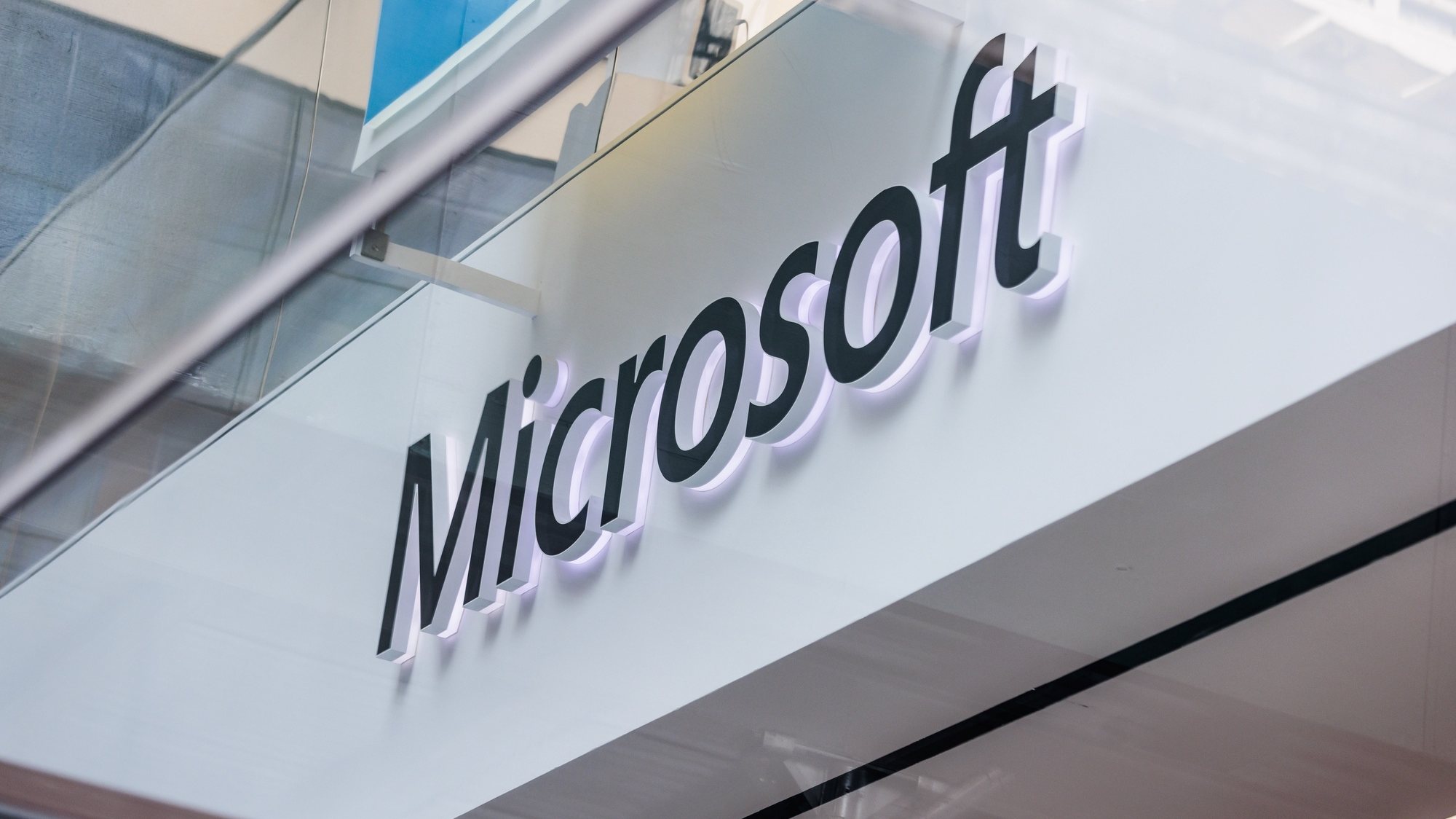 epa10740593 A Microsoft store in New York, New York, USA, 11 July 2023. A federal judge ruled  that Microsoft is allowed to move forward with its acquisition of the video game company Activision.  EPA/JUSTIN LANE