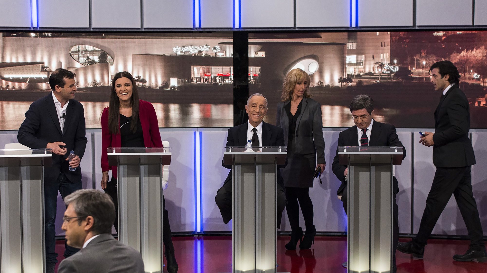 Debate presidencial na Fundação Champalimaud, em Lisboa a 19 de janeiro de 2016. Foi transmitido pelo canal público de televisão.