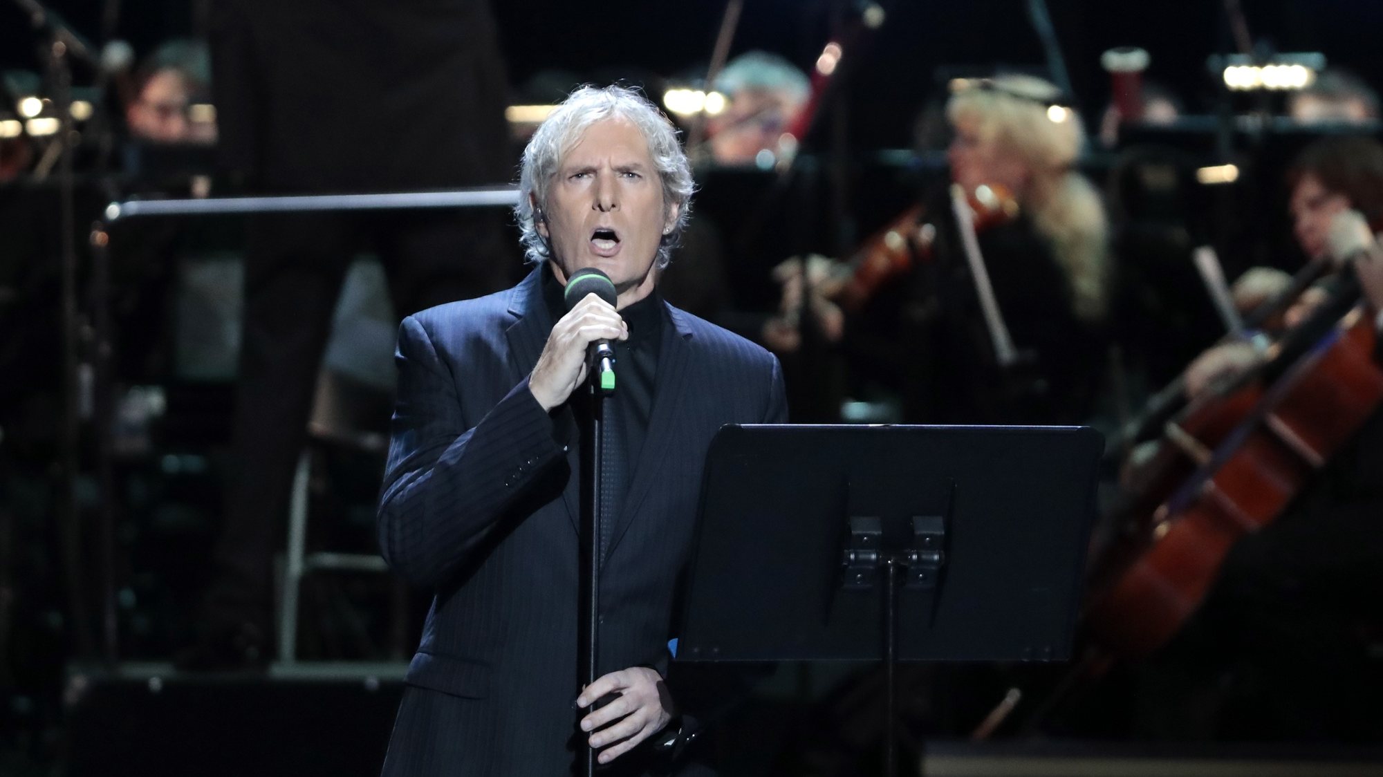 epa07449250 US singer Michael Bolton performs during the 2nd award ceremony of the International Professional Music Award &#039;BraVo&#039; in the field of classical arts at the Bolshoi Theatre in Moscow, Russia, 19 March 2019.  EPA/SERGEI CHIRIKOV