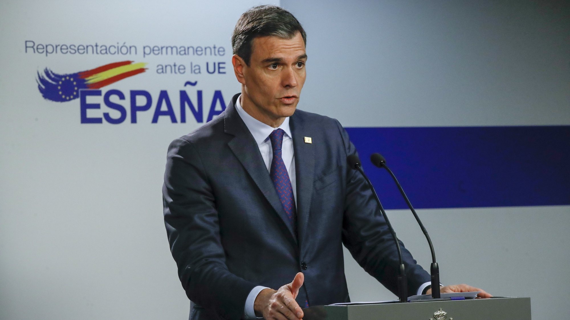 epa10540736 Spain&#039;s Prime Minister Pedro Sanchez speaks during a press conference at the end of an EU Summit in Brussels, Belgium, 24 March 2023. EU leaders met for a two-day summit to discuss the latest developments in relation to &#039;Russia&#039;s war of aggression against Ukraine&#039; and continued EU support for Ukraine and its people. The leaders were also debating on competitiveness, single market and the economy, energy, external relations among other topics, including migration.  EPA/OLIVIER HOSLET