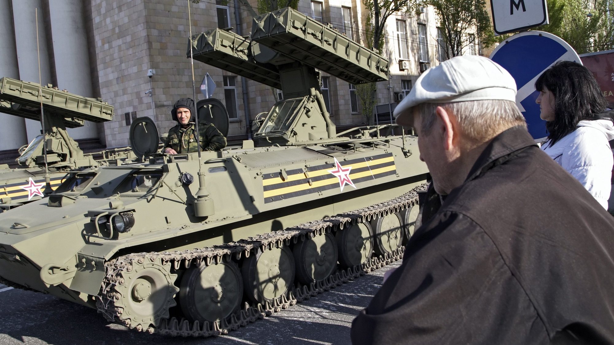 Parada militar em Donetsk