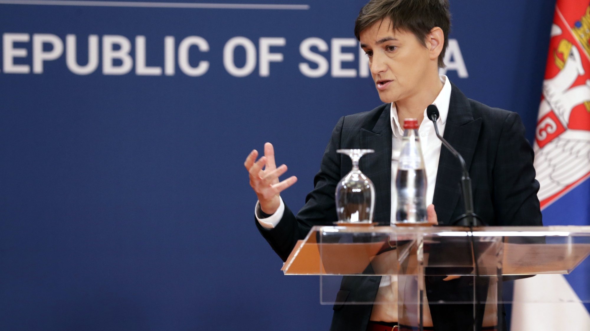 epa10040647 Serbian Prime Minister Ana Brnabic speaks during a press conference with her Montenegrin counterpart Abazovic in Belgrade, Serbia, 29 June 2022. Abazovic is on an official state visit to Serbia.  EPA/ANDREJ CUKIC