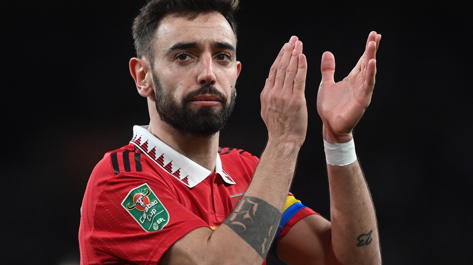 epa10492962 Manchester United&#039;s Bruno Fernandes celebrates after winning the Carabao Cup final soccer match between Manchester United and Newcastle United, in London, Britain, 26 February 2023.  EPA/NEIL HALL