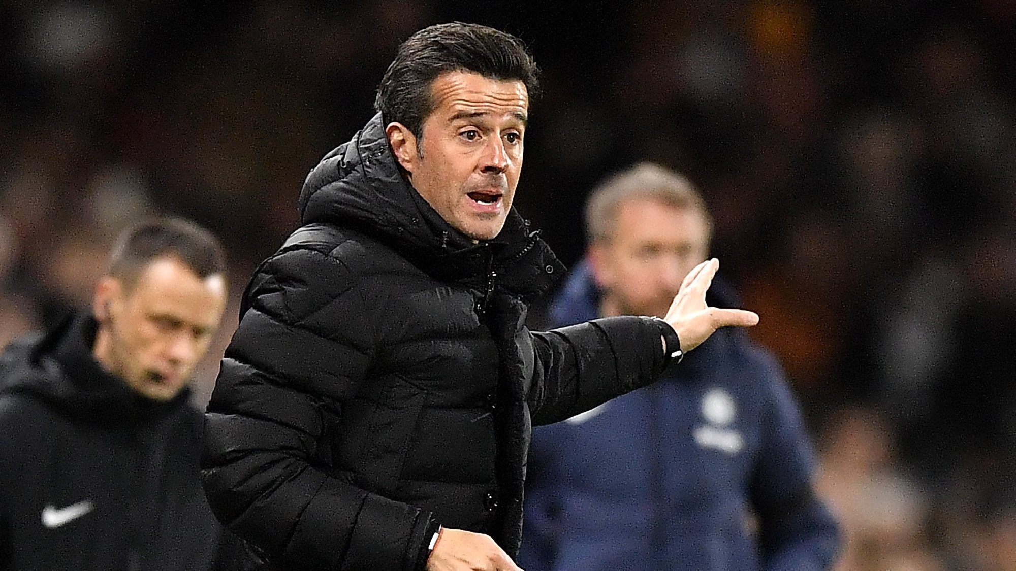epa10402230 Fulham manager Marco Silva gestures on the touchline during the English Premier League soccer match between Fulham FC and Chelsea FC in London, Britain, 12 January 2023.  EPA/Vince Mignott EDITORIAL USE ONLY. No use with unauthorized audio, video, data, fixture lists, club/league logos or &#039;live&#039; services. Online in-match use limited to 120 images, no video emulation. No use in betting, games or single club/league/player publications