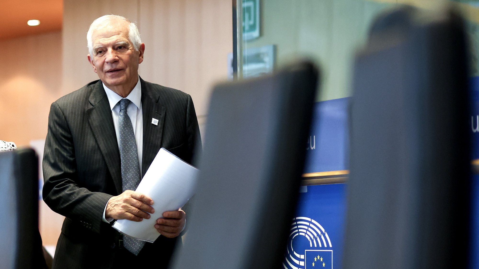 epa11376819 European Union&#039;s High Representative for Foreign Affairs and Security Policy, Josep Borrell, (L) arrives for the Schuman Security and Defence Forum 2024 conference in Brussels, Belgium, 29 May 2024. The second edition of the Schuman Security and Defence Forum (Schuman Forum), which brings together decision-makers from more than 60 partner countries and EU member states, takes place in Brussels from 28 until 29 May 2024.  EPA/OLIVIER HOSLET
