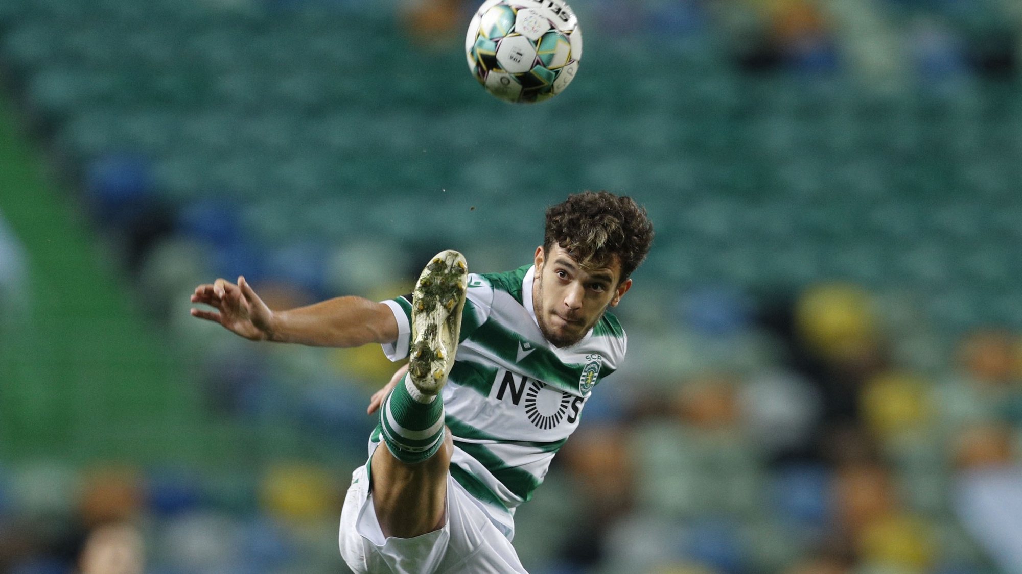 Sporting´s Pedro Gonçalves in action during the Portuguese First League soccer match Sporting Lisbon vs CD Tondela at Alvalade Stadium in Lisbon, Portugal, 01 November 2020. ANTÓNIO COTRIM/LUSA
