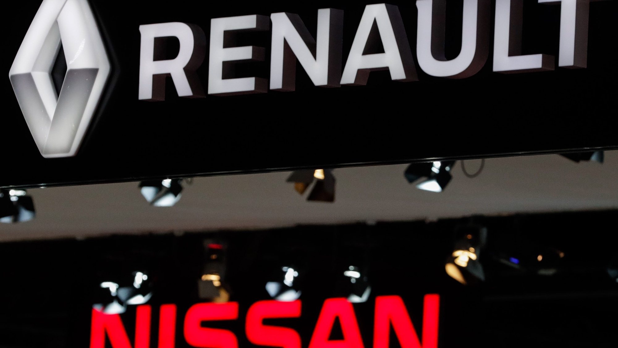 epa10439559 (FILE) - A view of Renault and Nissan logos during the inauguration of the Brussels Motor Show in Brussels, Belgium, 09 January 2020 (reissued 30 January 2023). After months of negotiations with Renault Group, Nissan Motor Co., Ltd announced on 30 January 2023 that the French carmaker accepted to lower its stake in Nissan from 43 percent to 15 percent, the same percentage Nissan holds in Renault.  EPA/STEPHANIE LECOCQ