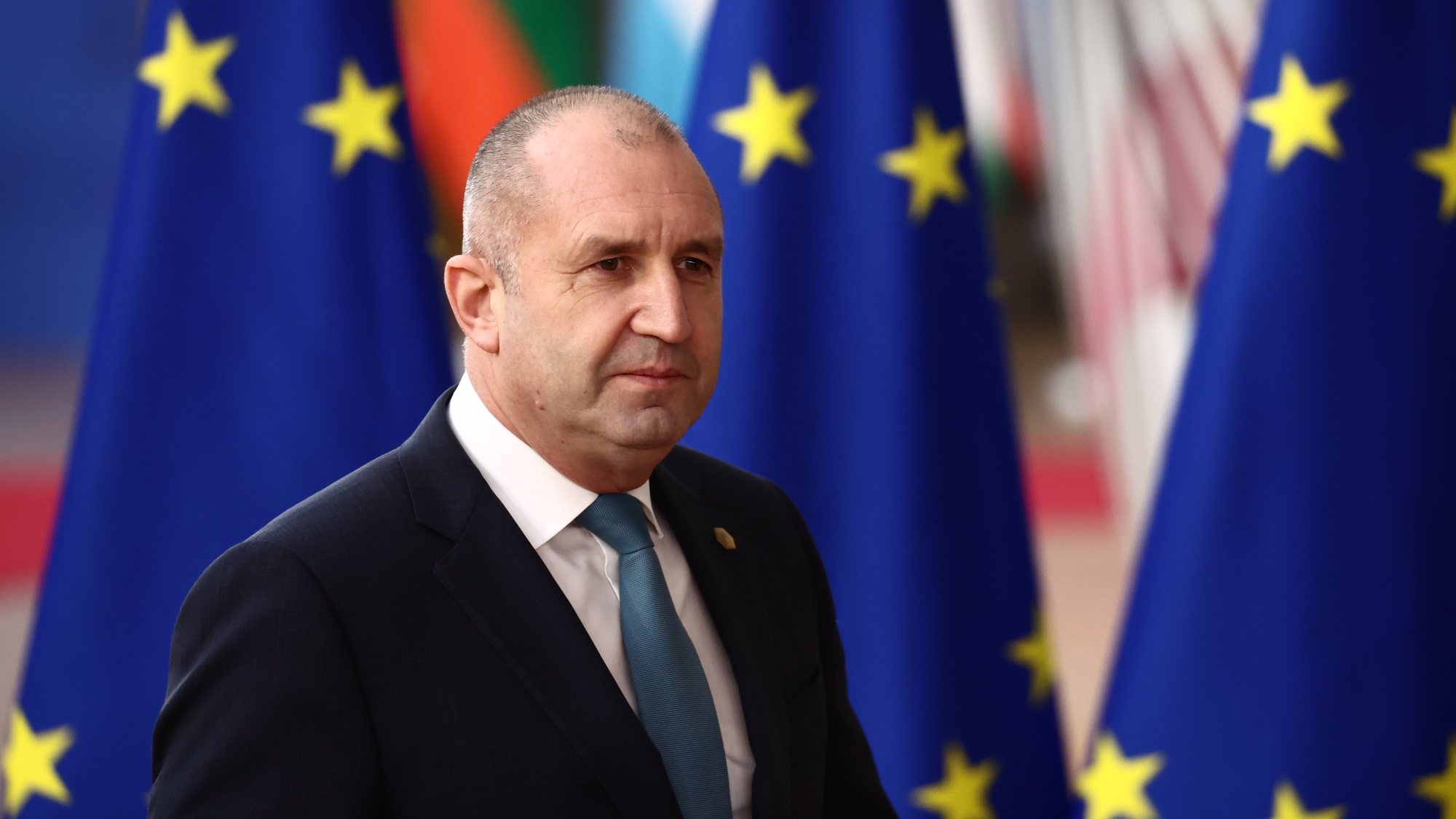 epa10456087 Bulgaria&#039;s President Rumen Radev arrives for a special meeting of the European Council in Brussels, Belgium, 09 February 2023. EU leaders will meet in Brussels on 09 and 10 February for a summit to discuss Russia&#039;s invasion of Ukraine, the EU&#039;s economy and competitiveness, and its migration policy.  EPA/STEPHANIE LECOCQ