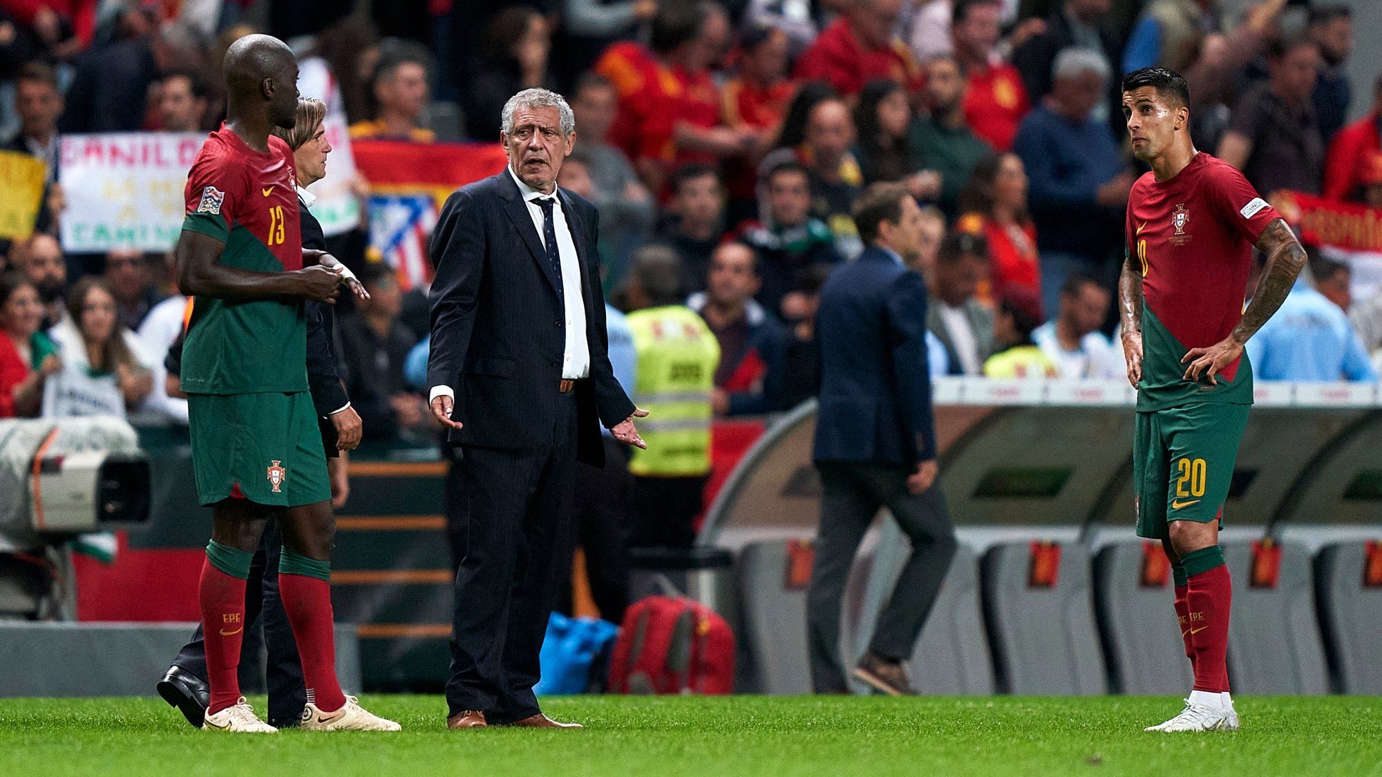 Fernando Santos admitiu no final do jogo que a equipa quebrou a partir dos 60 minutos e que a Espanha marcou quando dominava apesar de uma última oportunidade de Ronaldo