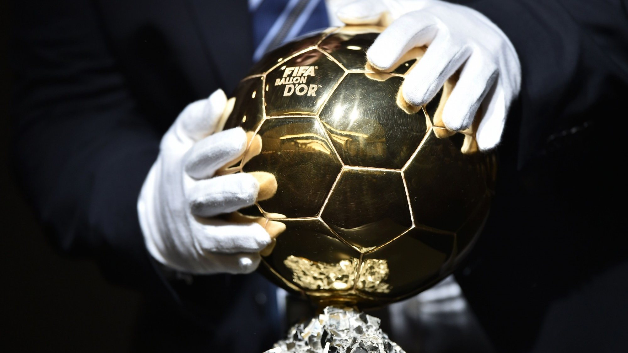 Bola de Ouro da France Football não será entregue pela 1ª vez na história