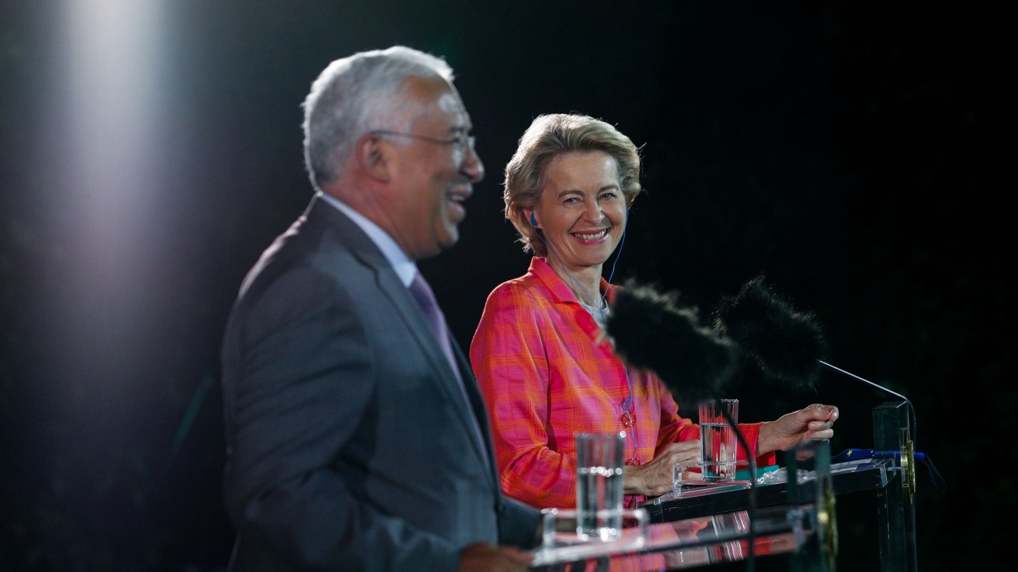 European Commission President Ursula von der Leyen and Portuguese Prime Minister Antonio Costa during a press conference after their meeting at Sao Bento Palace in Lisbon, Portugal, 28th September 2020. Ursula von der Leye is in Lisbon for a two-day official visit. ANTONIO COTRIM/ LUSA