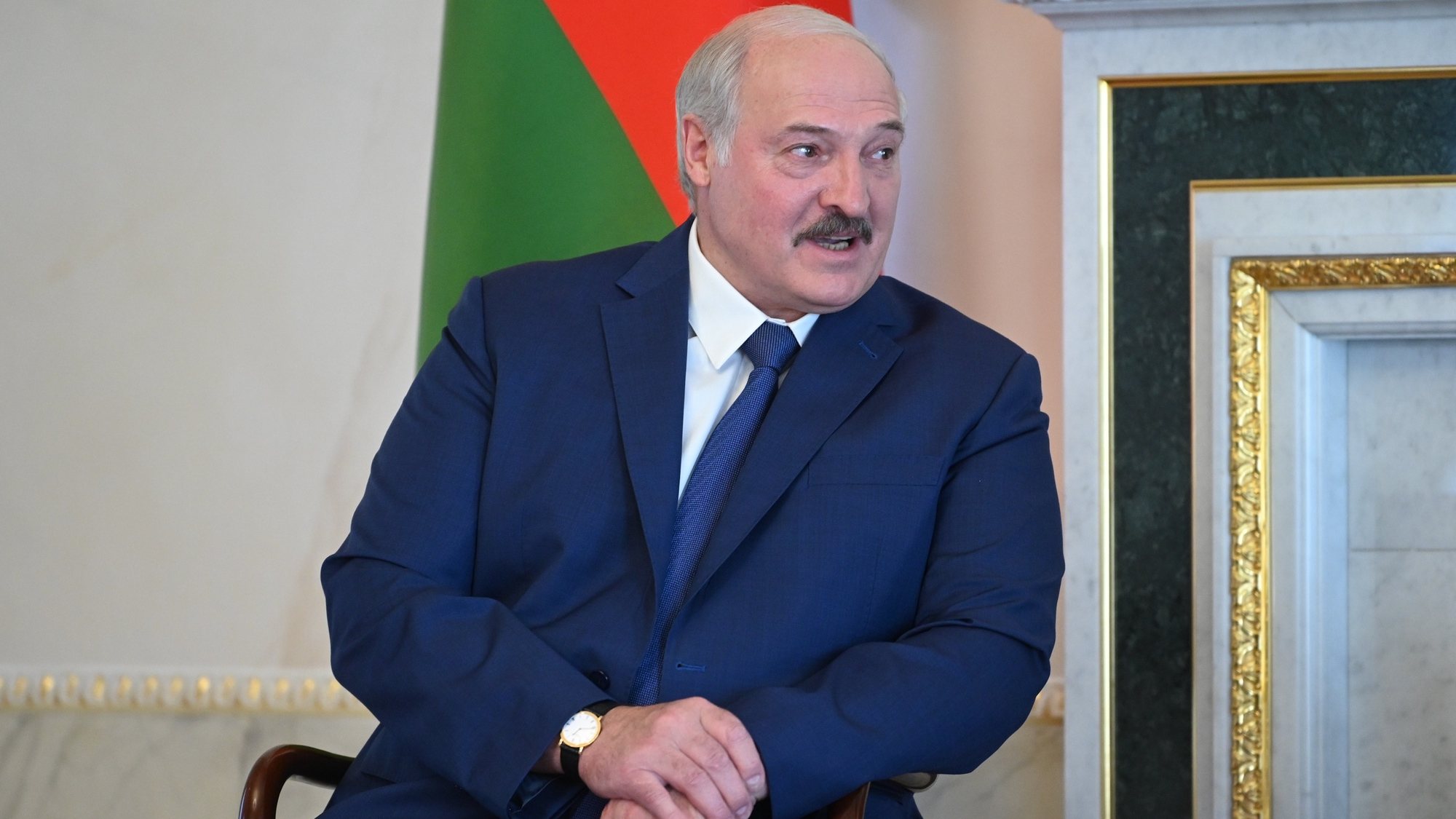 epa09341716 Belarusian President Alexander Lukashenko speaks with Russian President Putin during their meeting in St. Petersburg, Russia, 13 July 2021.  EPA/ALEXEI NIKOLSKY/SPUTNIK/KREMLIN / POOL MANDATORY CREDIT