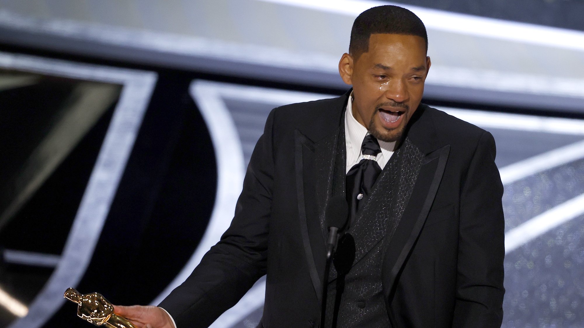 epaselect epa09854894 US actor Will Smith reacts as he speaks after winning the Oscar for Best Actor for &#039;King Richard&#039; during the 94th annual Academy Awards ceremony at the Dolby Theatre in Hollywood, Los Angeles, California, USA, 27 March 2022. The Oscars are presented for outstanding individual or collective efforts in filmmaking in 24 categories.  EPA/ETIENNE LAURENT