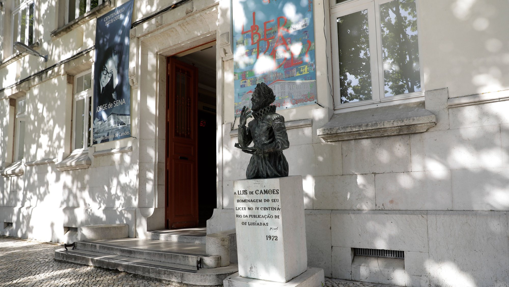 Busto do poeta Luis Vaz de Camões, no liceu em Lisboa, 5 de junho de 2019. ANTÓNIO COTRIM/LUSA