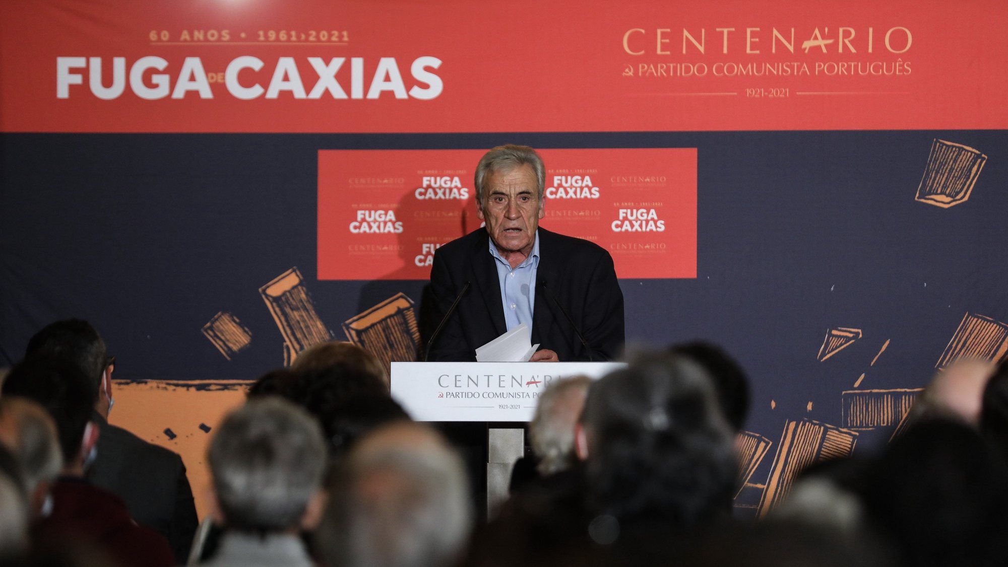 O secretário-geral do Partido Comunista Português (PCP), Jerónimo de Sousa, intervém na sessão de comemoração dos 60 anos da fuga de Caxias, na Casa do Alentejo, em Lisboa, 4 de dezembro de 2021. MIGUEL A. LOPES/LUSA