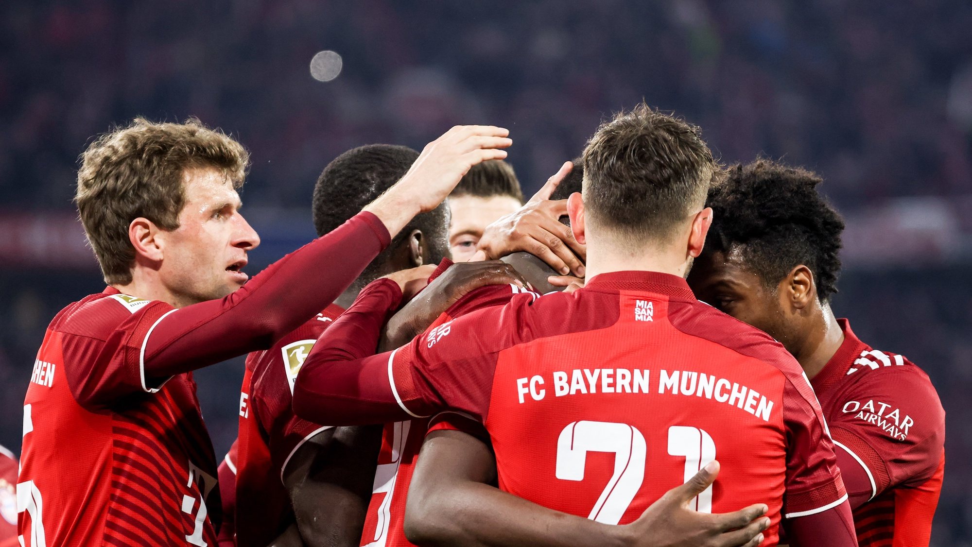 De saída! Bayern de Munique negocia atacante em definitivo com clube  italiano