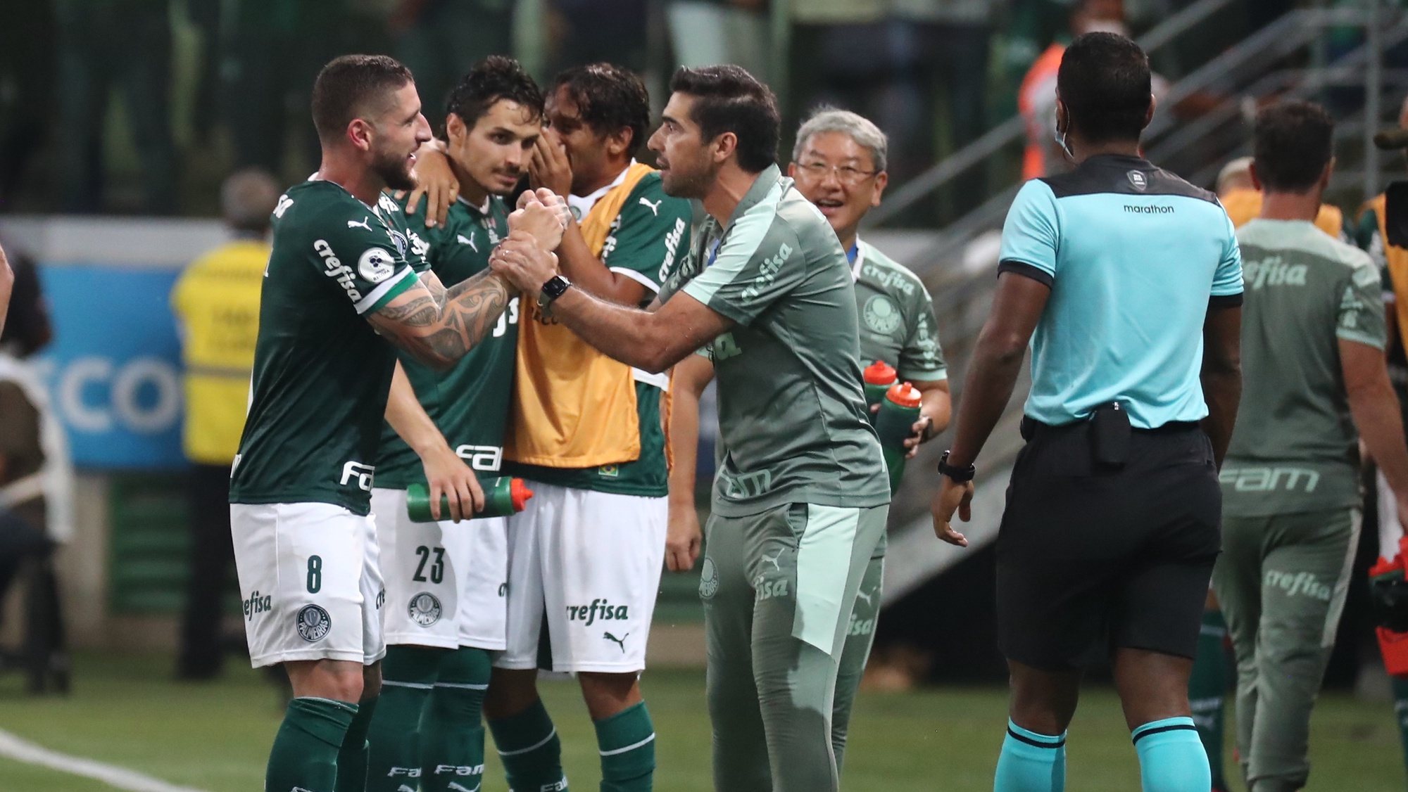 Abel leva Palmeiras às meias-finais da Libertadores pelo quarto