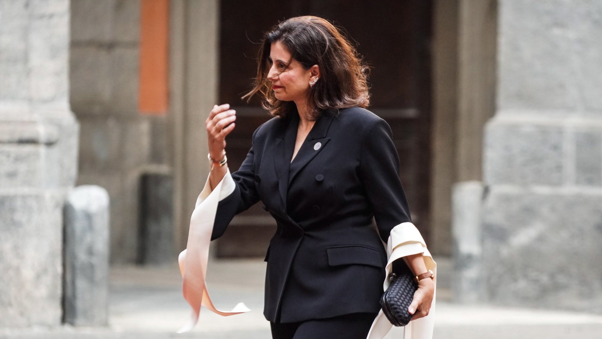 epa10016935 Culture secretary of Portugal Isabel Cordeiro arrives for the first day of the Conference of Mediterranean Culture Ministers in Naples, Italy, 16 June 2022. The Conference running from 16 - 17 June, will host over 40 Delegations made up of more than 100 representatives of the Mediterranean countries, of the competent European institutions, of the international organizations and of the major non-governmental organizations in the field of cultural collaboration.  EPA/CESARE ABBATE