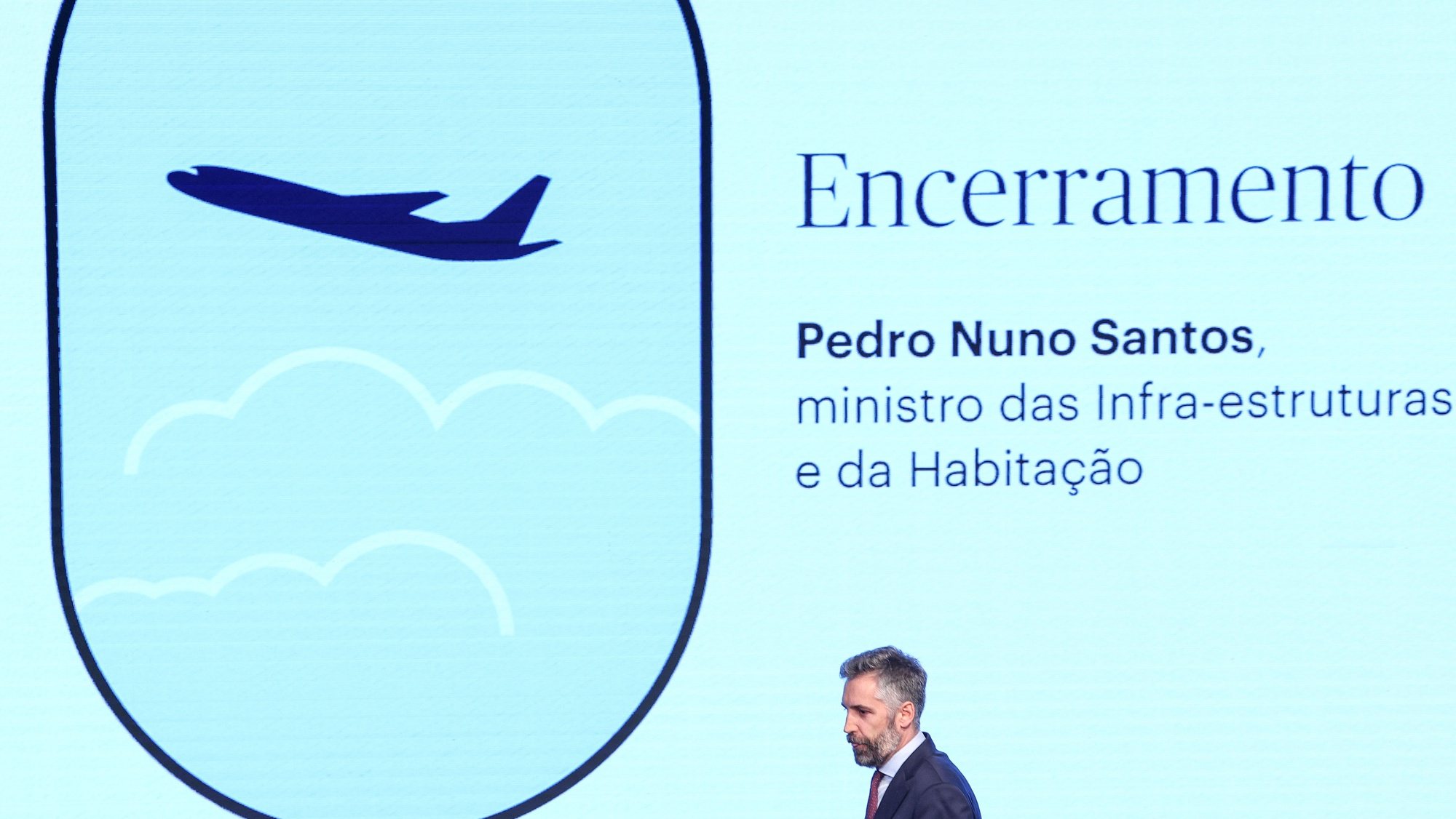O Ministro das Infraestruturas e da Habitação, Pedro Nuno Santos, participa no encerramento da Conferência “Novo aeroporto: tempo de decidir” no Museu do Oriente em Lisboa, 29 de novembro de 2022. TIAGO PETINGA/LUSA