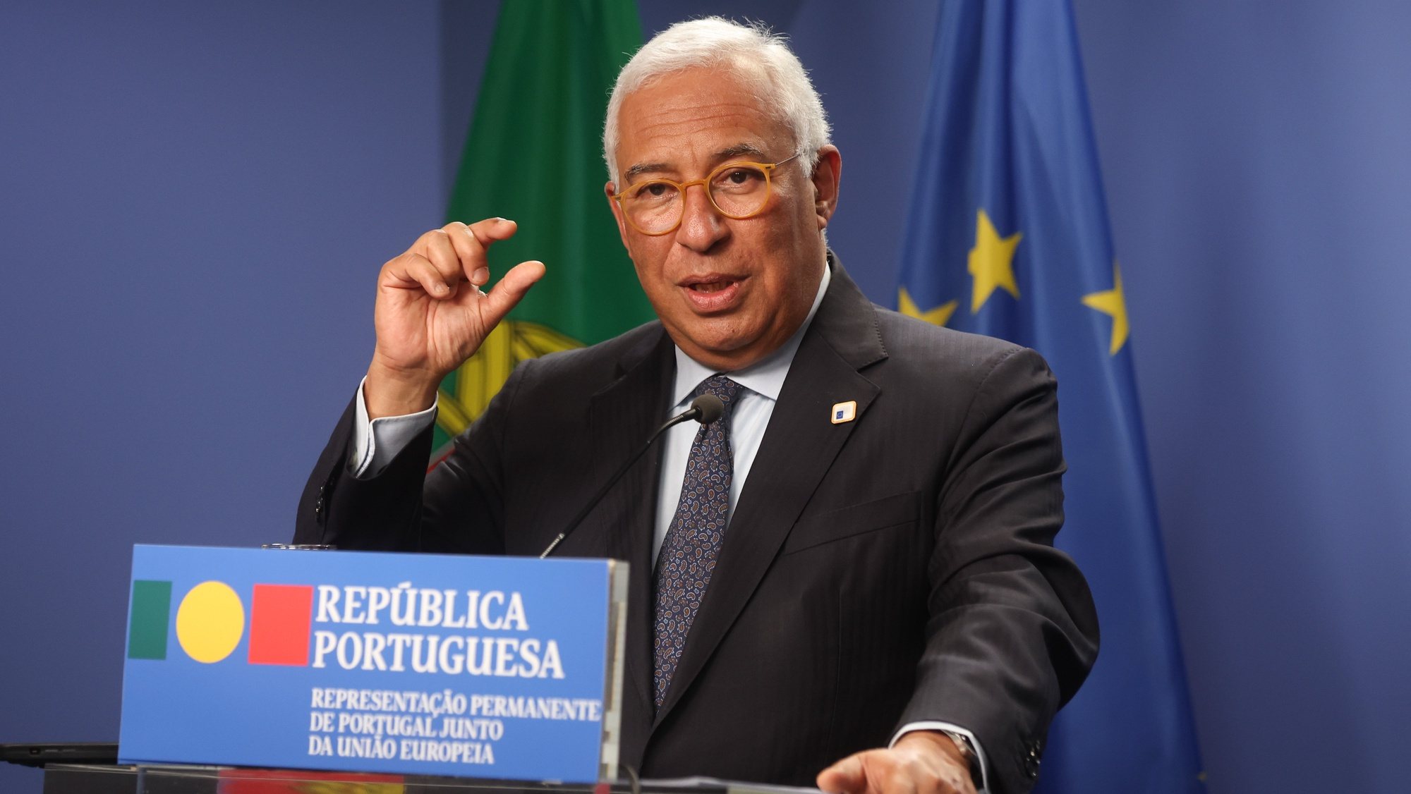 epa11236446 Portugal&#039;s outgoing Prime Minister Antonio Costa holds a press conference at the end of the second day of a European Council meeting in Brussels, Belgium, 22 March 2024.  EPA/OLIVIER HOSLET