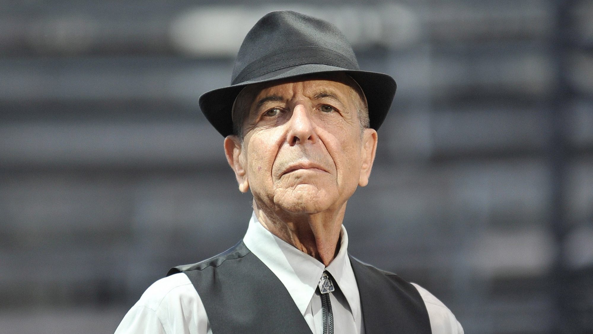 O autor canadiano Leonard Cohen