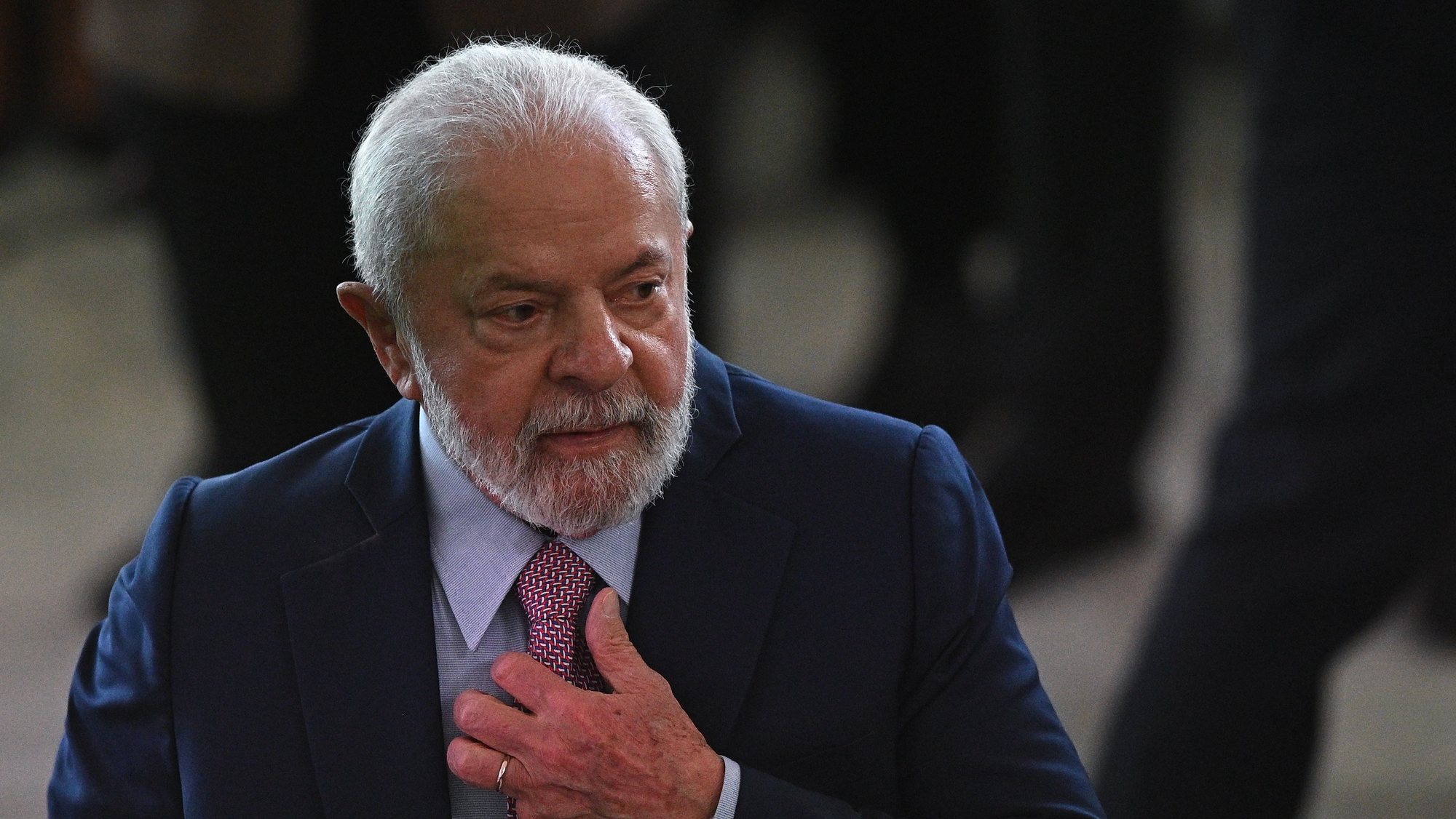 epa10783280 The President of Brazil, Luiz Inacio Lula da Silva, participates during the inauguration ceremony of the new Minister of Tourism, Celso Sabino, at the Planalto Palace, in Brasilia, Brazil, 3 August 2023. Deputy Celso Sabino assumed the position of Tourism Minister of Brazil, in a crowded act that served to reinforce the support of the center-right sectors for the government of the progressive Luiz InÃ¡cio Lula da Silva.  EPA/Andre Borges
