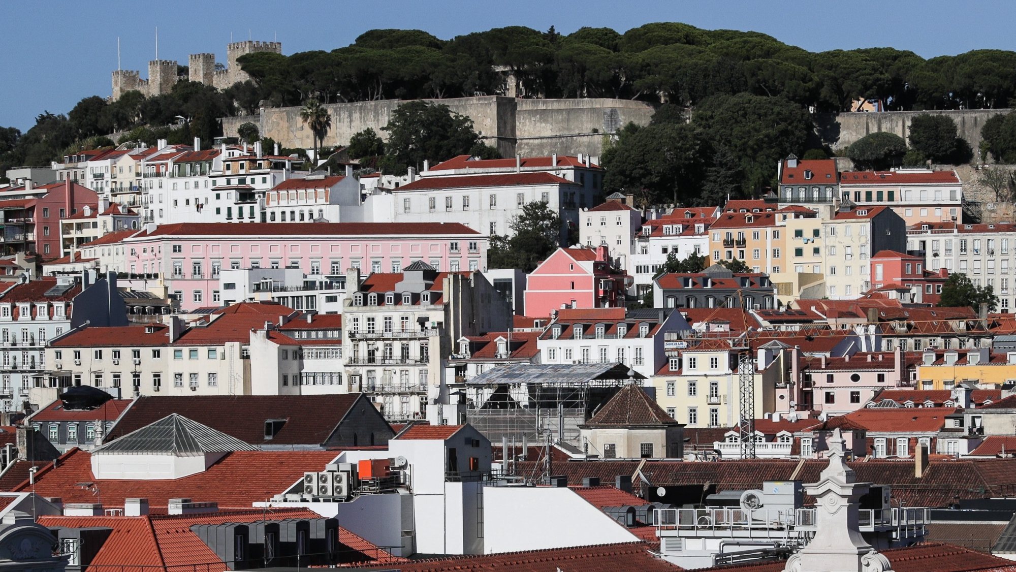 Vista geral da cidade de Lisboa com Castelo de São Jorge, 08 de novembro de 2021. TIAGO PETINGA/LUSA