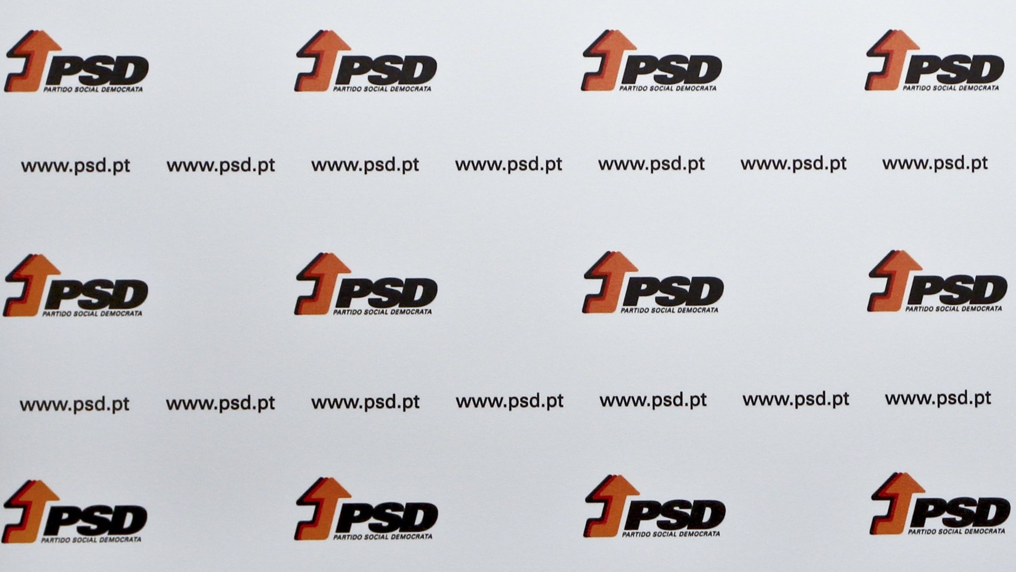 As eleições à presidência do PSD ocorrem no dia 4 de dezembro e vão opor para já Rui Rio e Paulo Rangel