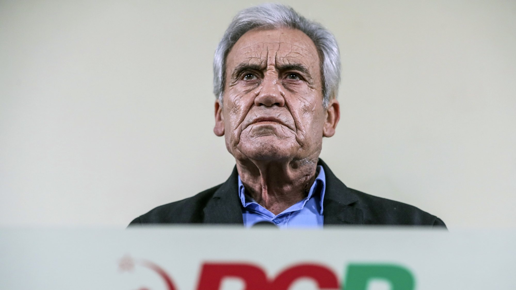 O secretário-geral do Partido Comunista Português (PCP), Jerónimo de Sousa, apresenta as conclusões da reunião do comité central na sede do partido em Lisboa, 02 fevereiro de 2022. TIAGO PETINGA/LUSA