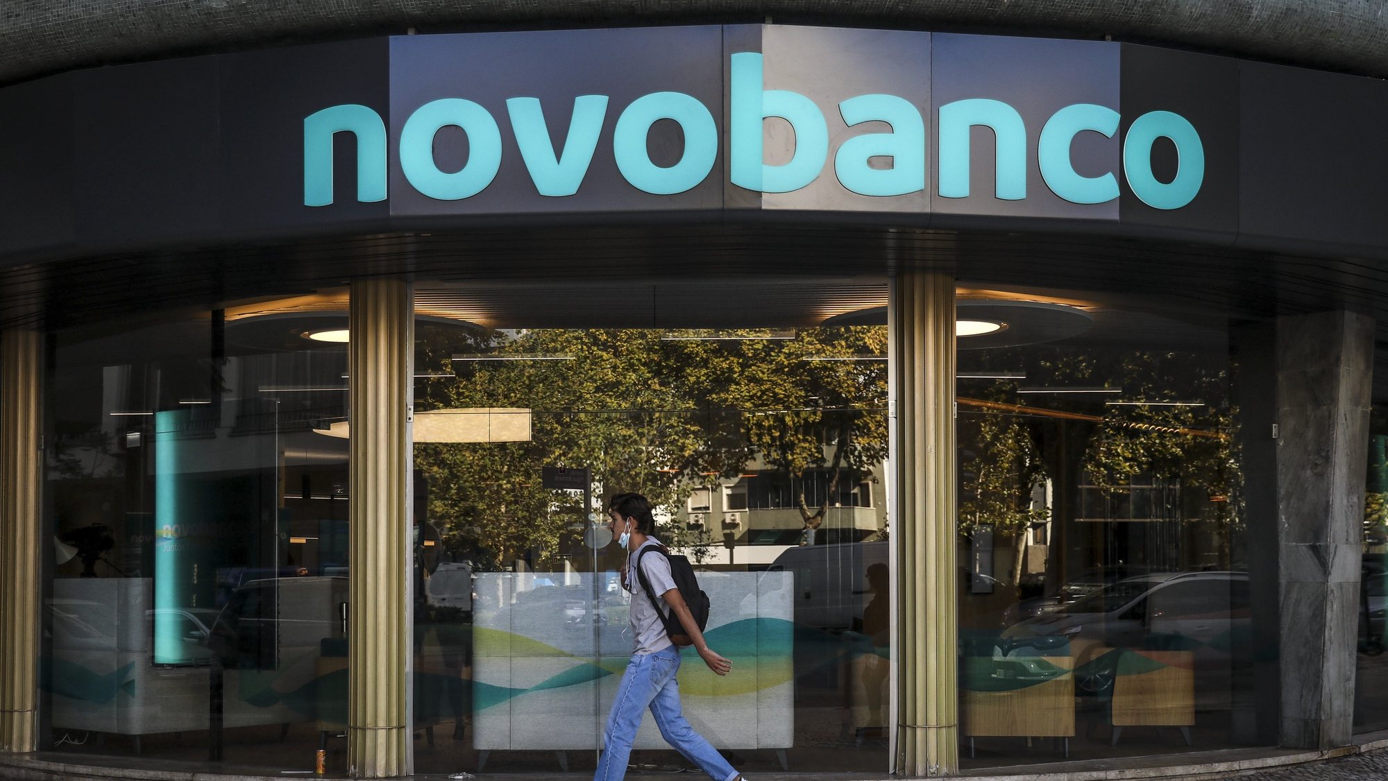 Nova imagem de marca do Novo Banco, em Lisboa, 25 de outubro de 2021. RODRIGO ANTUNES/LUSA