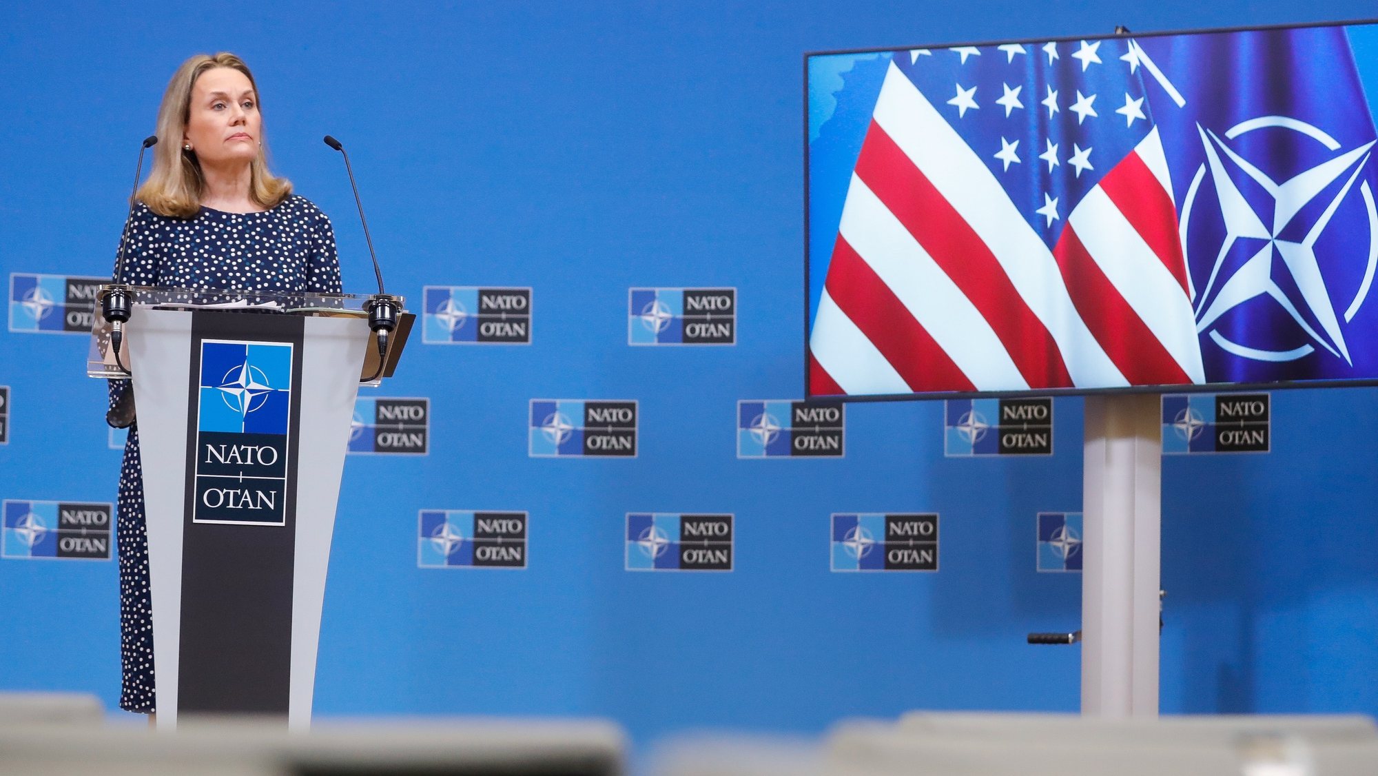 A representante norte-americana na NATO, Julianne Smith. Bruxelas, Bélgica, 15 de fevereiro de 2022