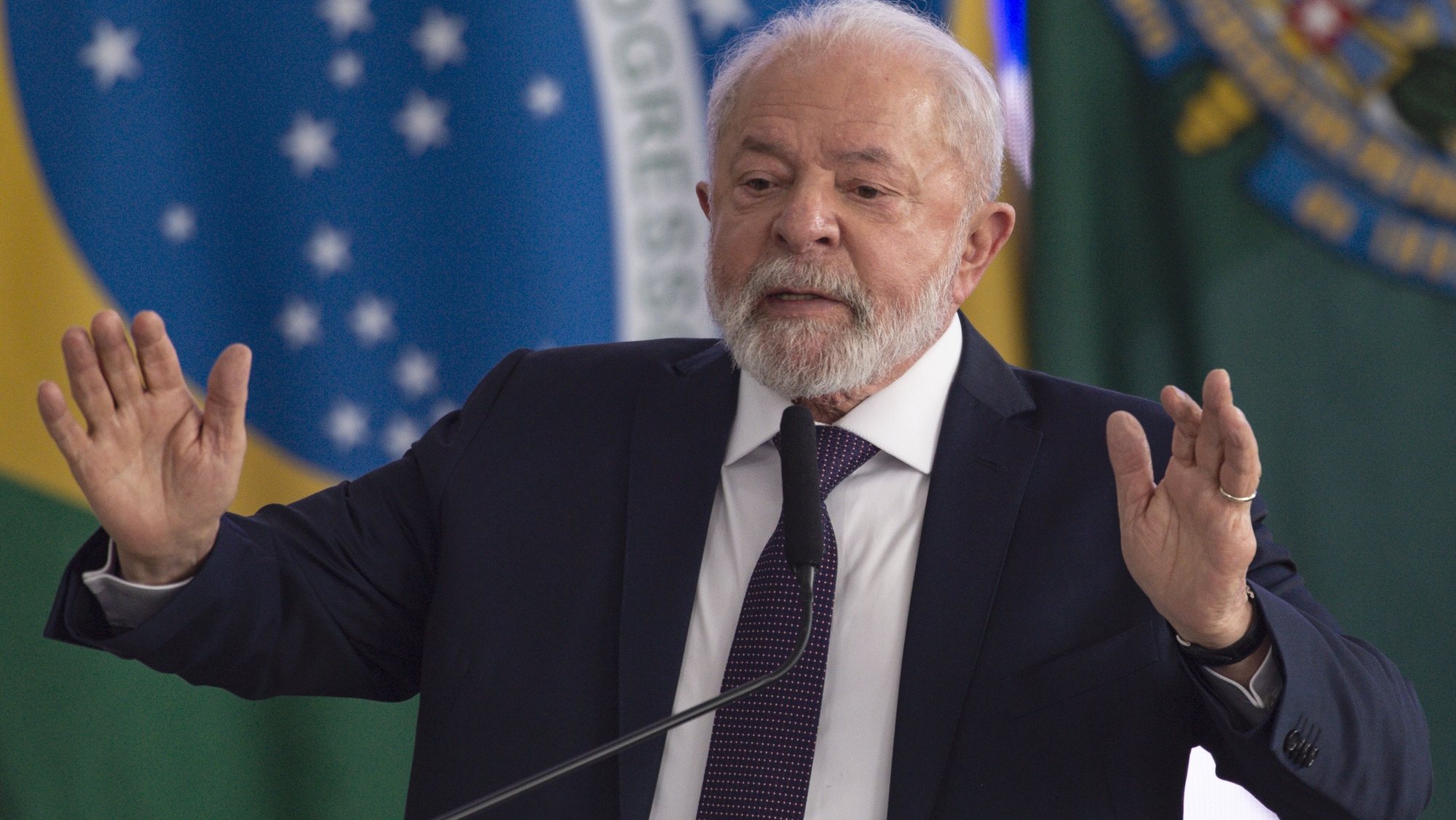 epa10760829 A handout photo made available by Agencia Brasil showing Brazilian President Luiz Inacio Lula da Silva during an announcement at the Planalto Palace in Brasilia, Brazil, 21 July 2023. Lula da Silva spoke about a set of measures to strengthen public security, including a specific plan to combat the growing violence in the Amazon, restrictions on the sale of weapons and more drastic regulations against armed attacks in schools.  EPA/Marcelo Camargo / HANDOUT  HANDOUT EDITORIAL USE ONLY/NO SALES/NO ARCHIVES