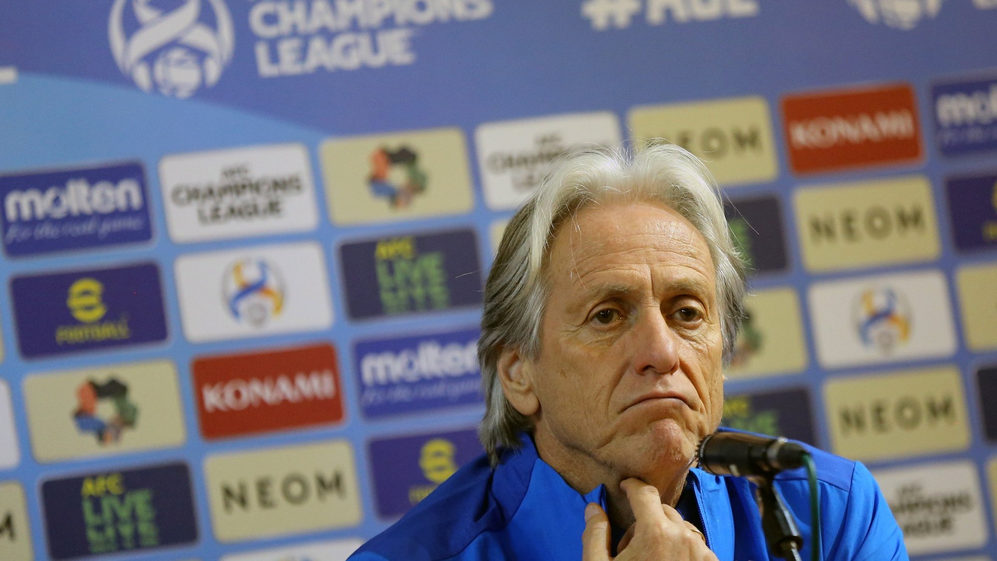 epa10895647 Al Hilal head coach Jorge Jesus during a press conference in Tehran, Iran, 02 October 2023. Nassaji will play against Al-Hilal in a AFC Champions League group stage match on 03 October 2023.  EPA/ABEDIN TAHERKENAREH