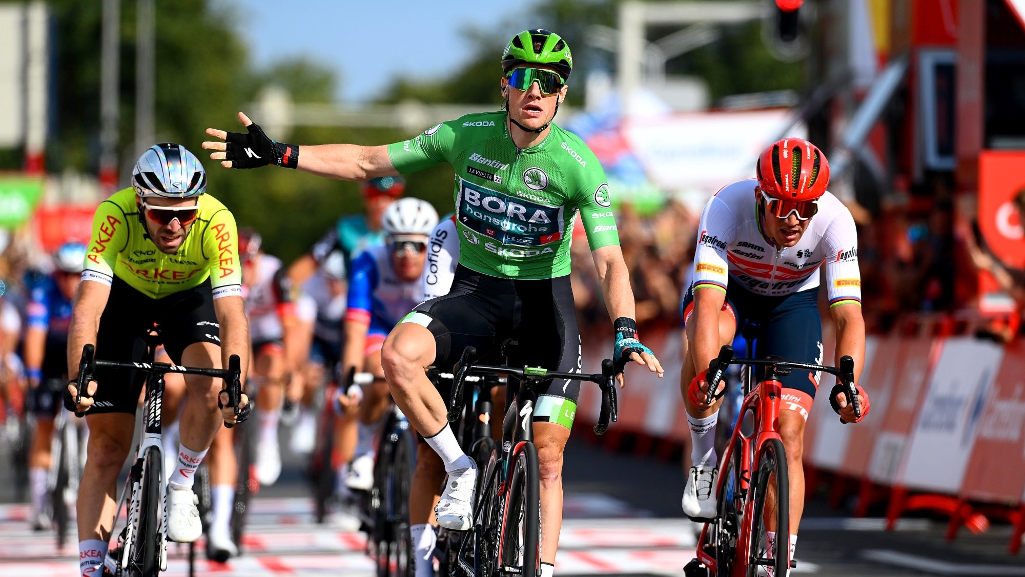 Sam Bennett dizia antes da Vuelta que não estava no seu melhor momento mas já conseguiu duas vitórias em três etapas de 2022