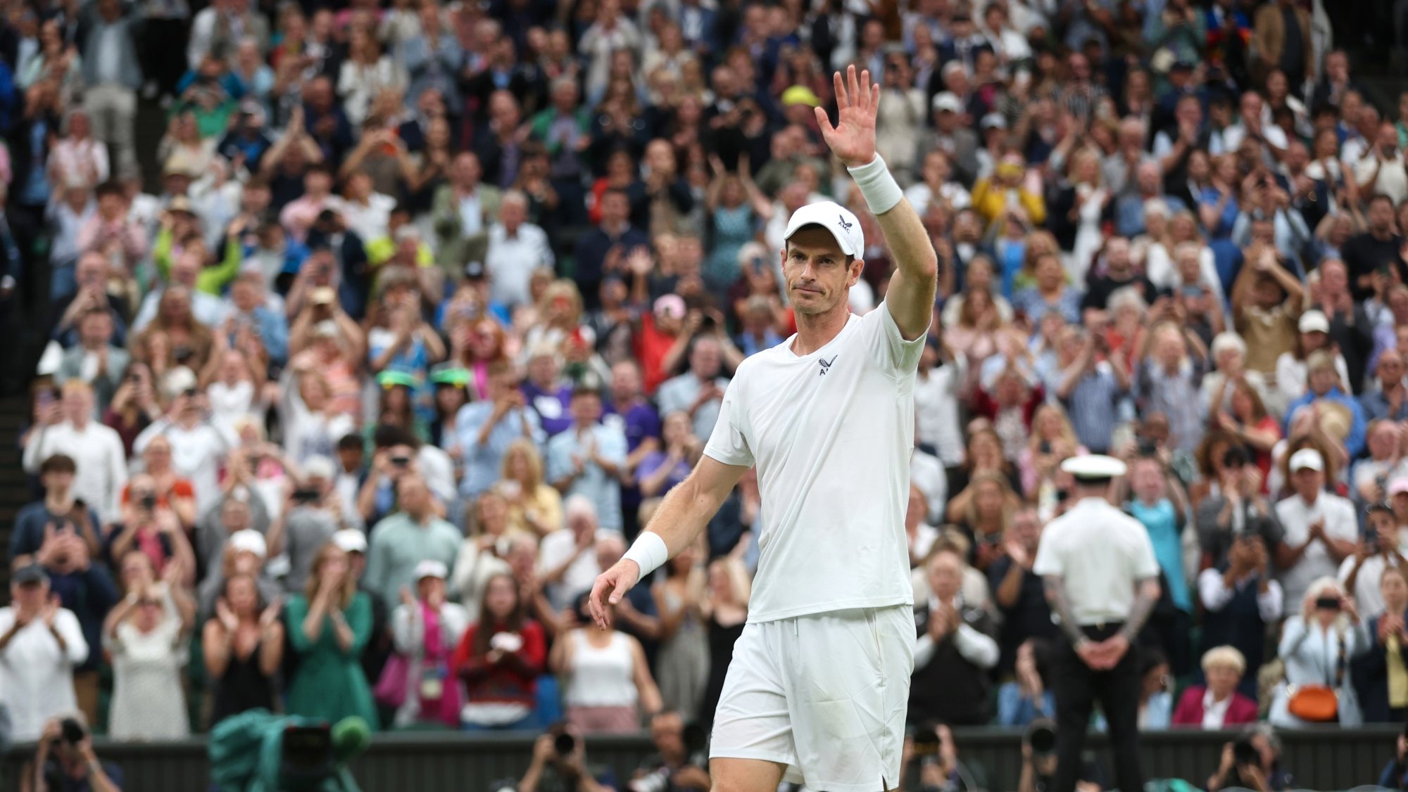 Andy Murray estreou-se nesta edição de Wimbledon com uma vitória em duas horas frente ao compatriota Ryan Peniston. Segue-se Dominic Thiem ou Stefano Tsitsipas